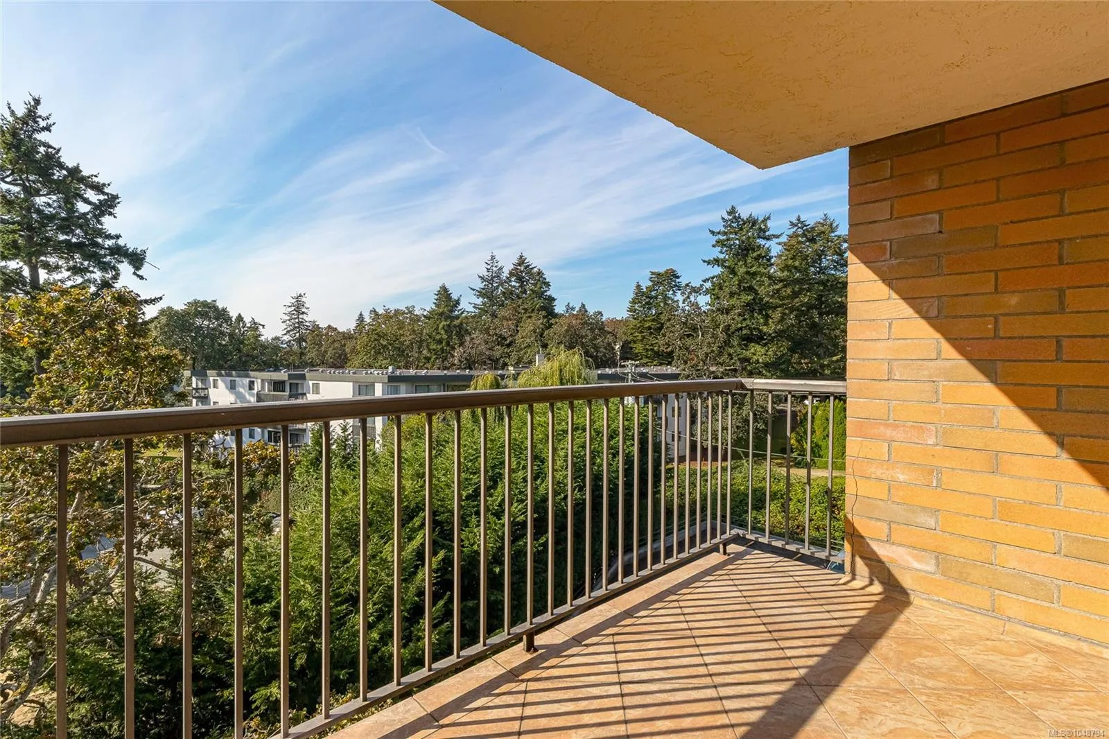 4030 Quadra St