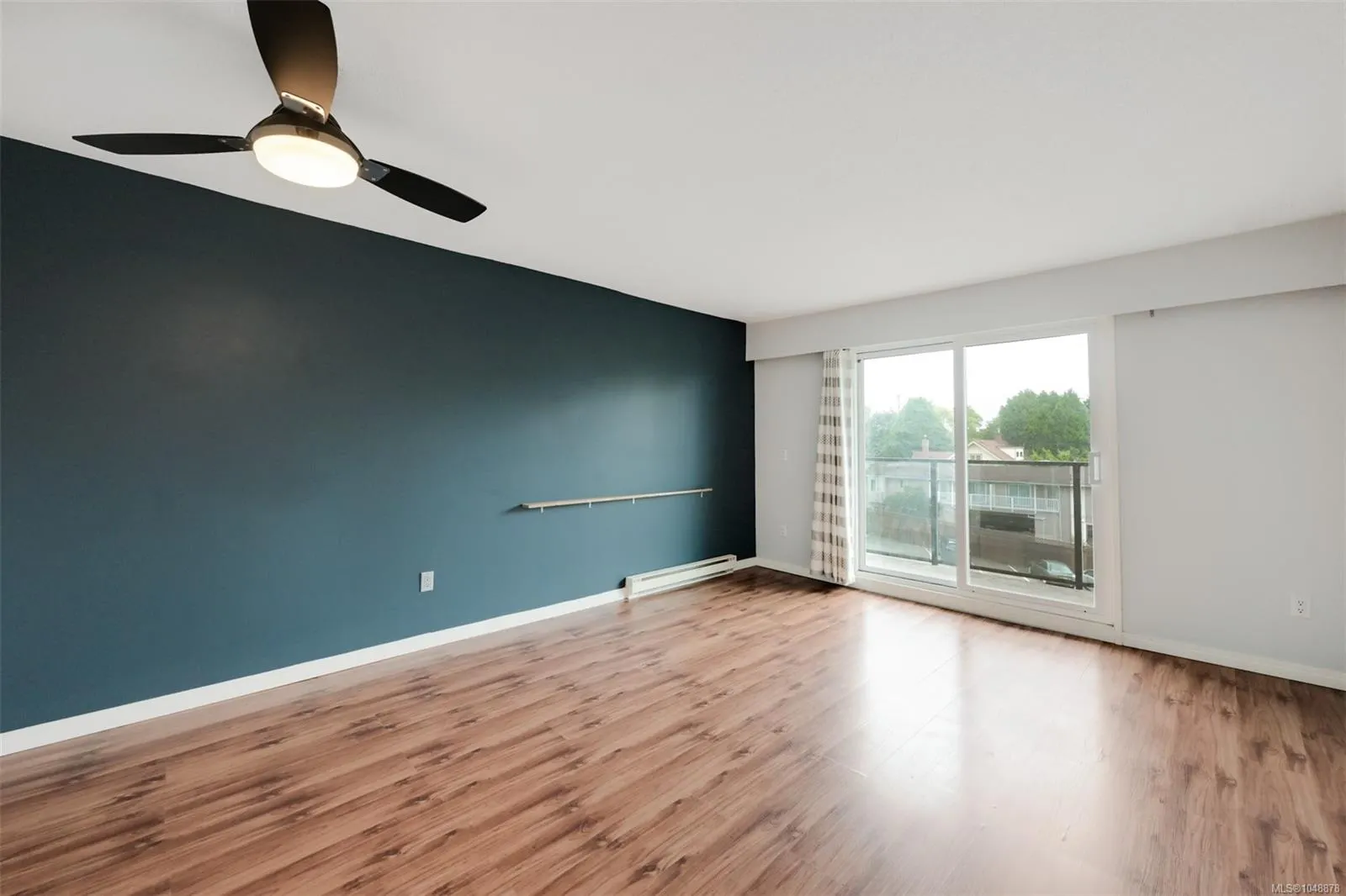 859 Carrie St