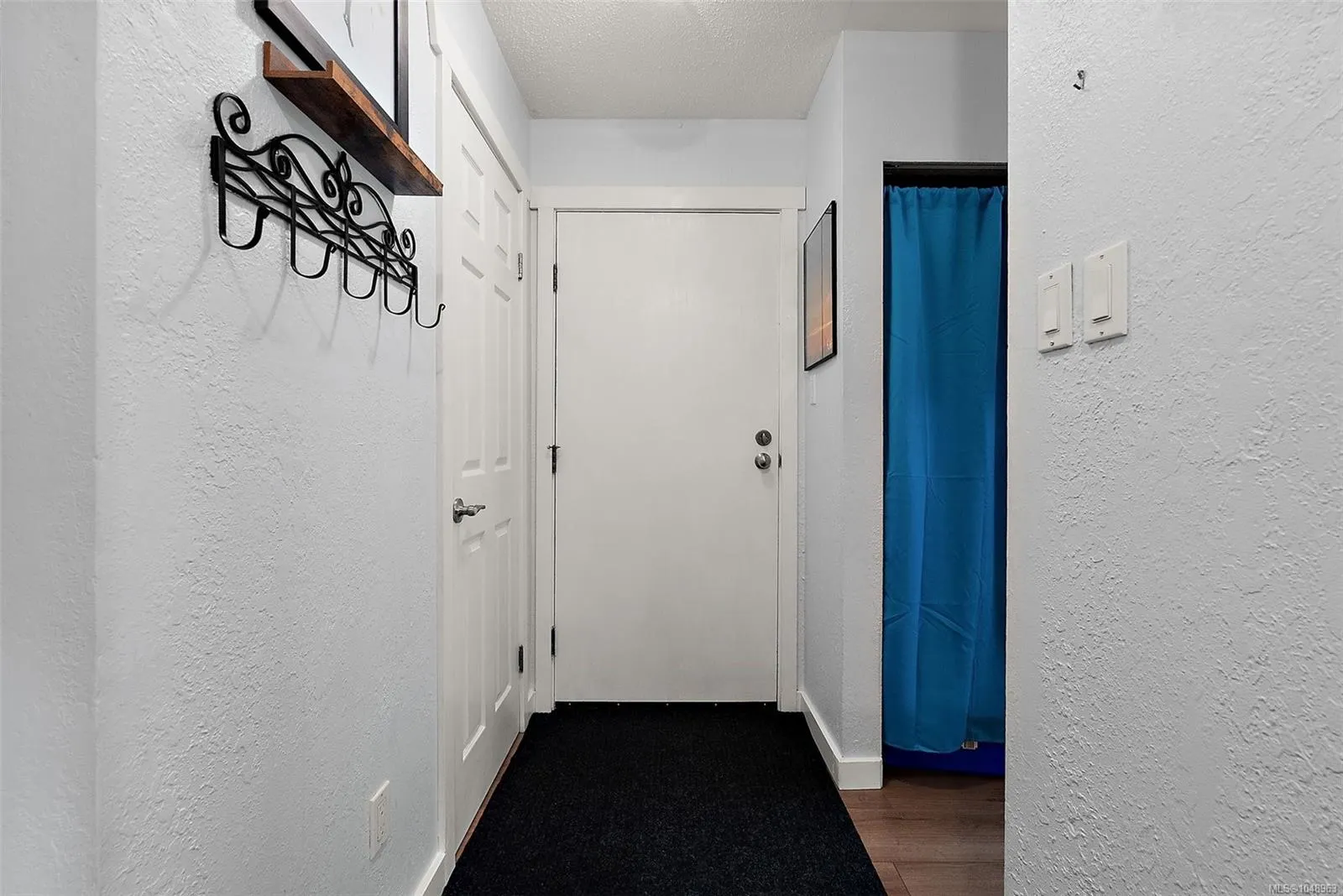 3235 Quadra St