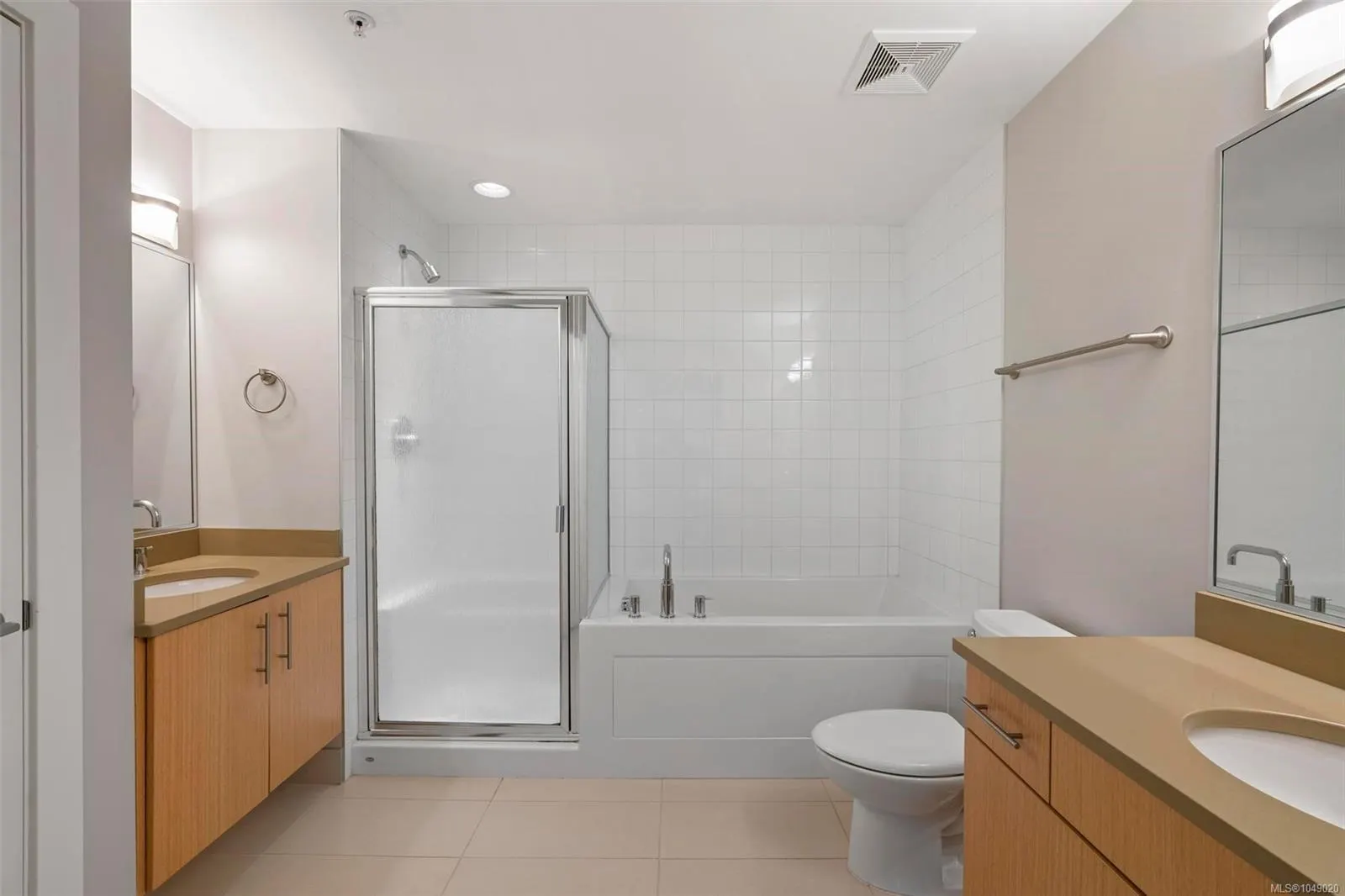 4529 West Saanich Rd