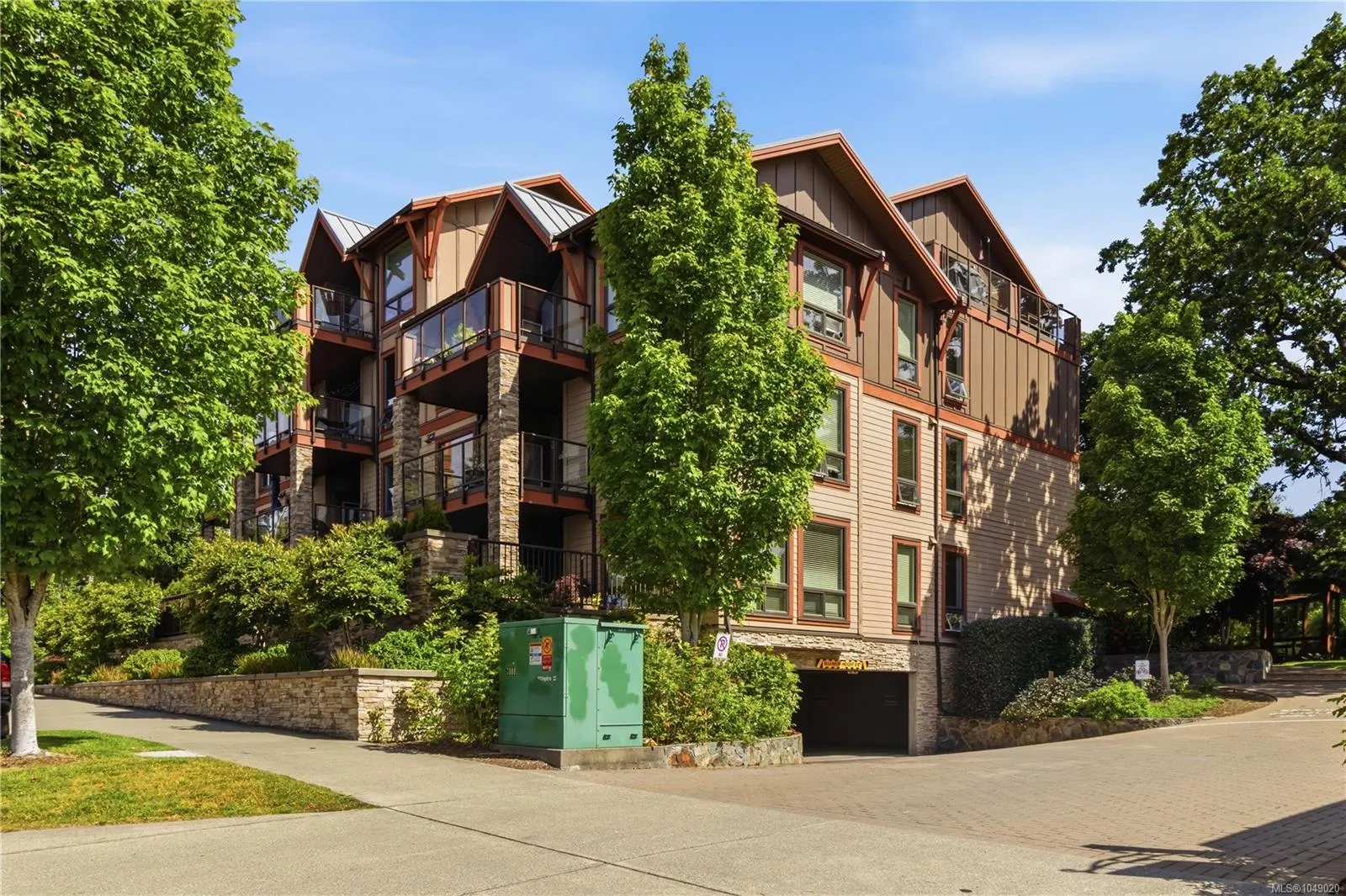 4529 West Saanich Rd