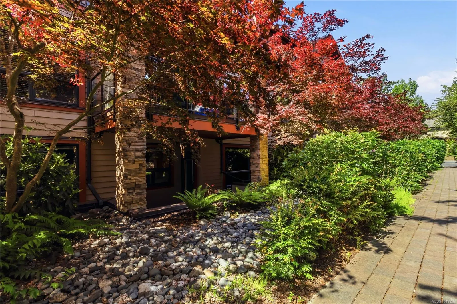 4529 West Saanich Rd