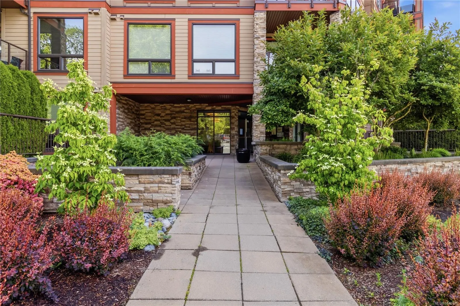4529 West Saanich Rd