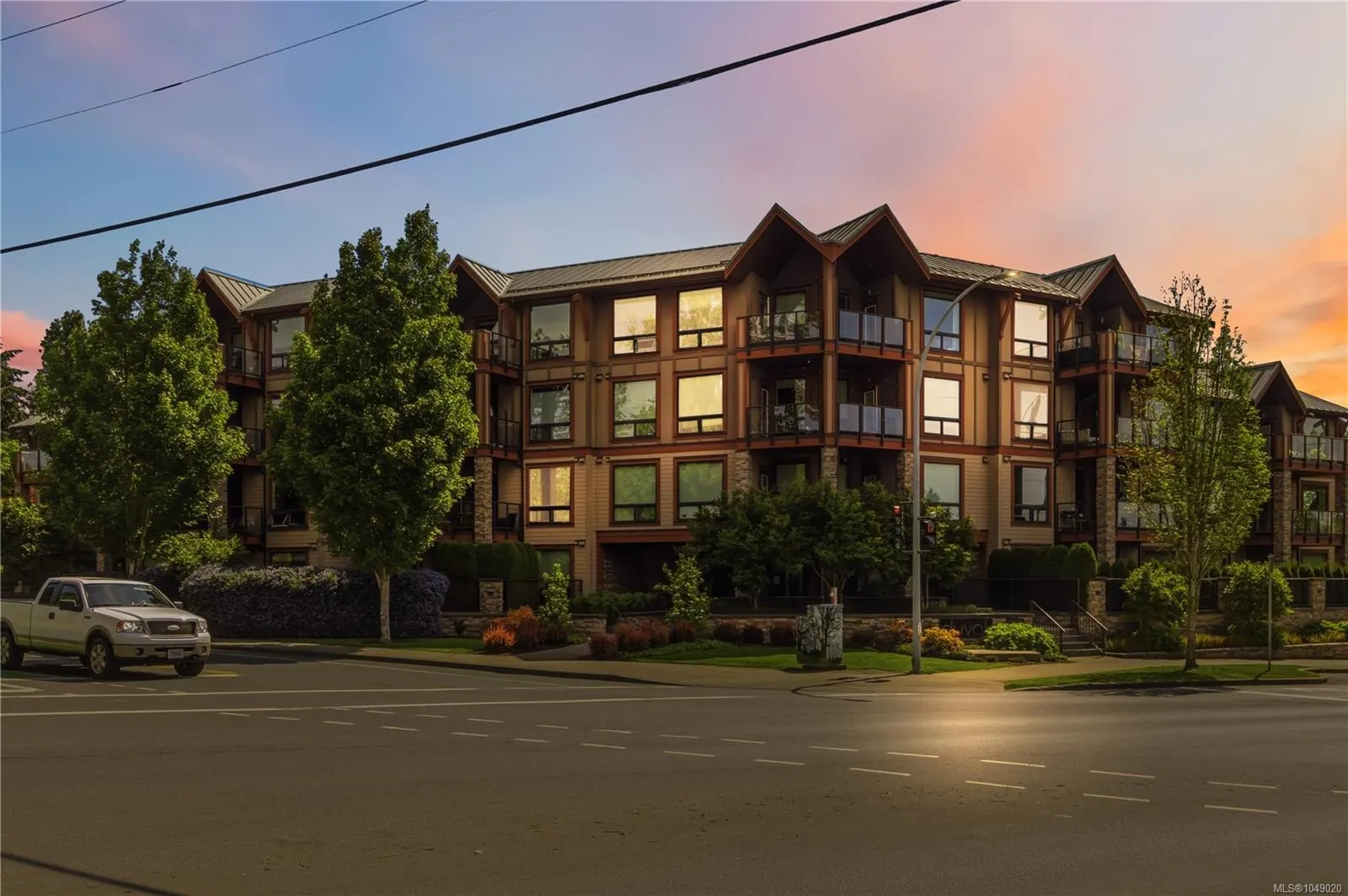 4529 West Saanich Rd