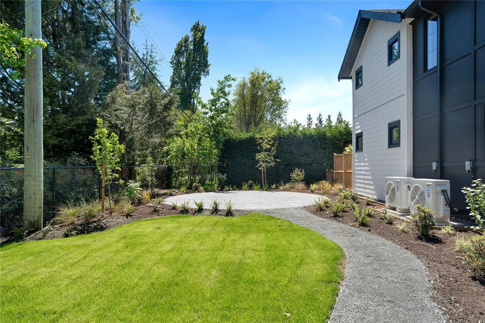 3333 Henderson Rd