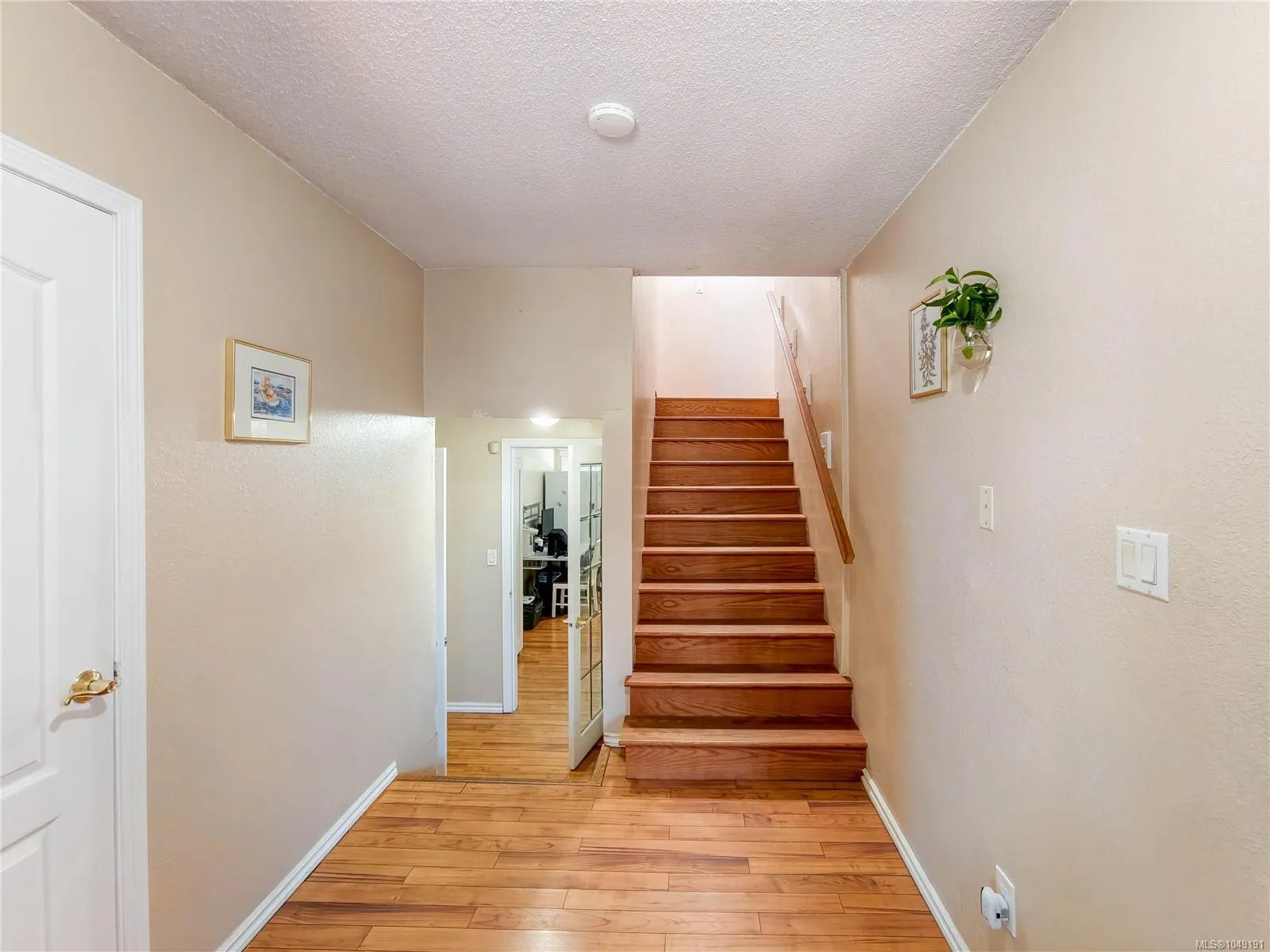 3060 Harriet Rd