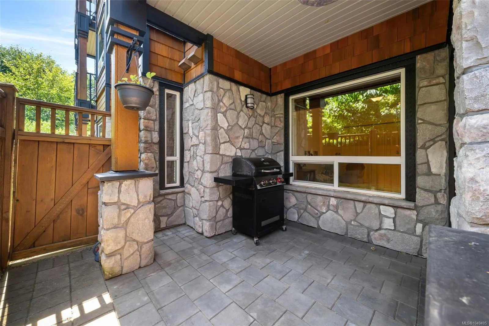 101 Nursery Hill Dr