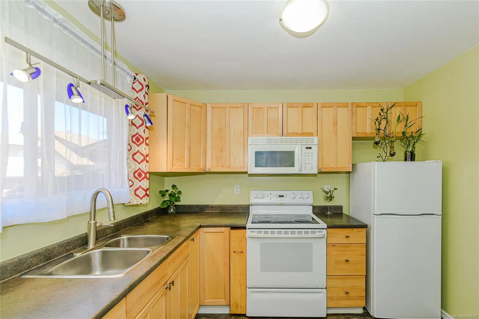 1506 ADMIRALS Rd