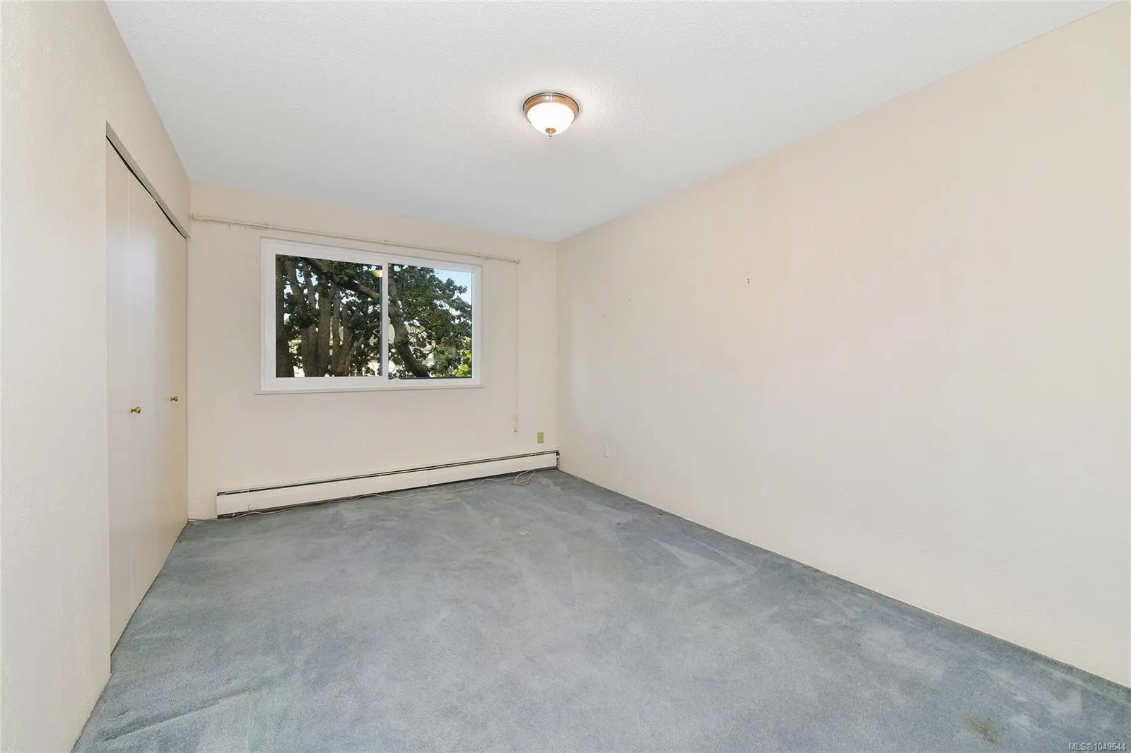 2095 Oak Bay Ave