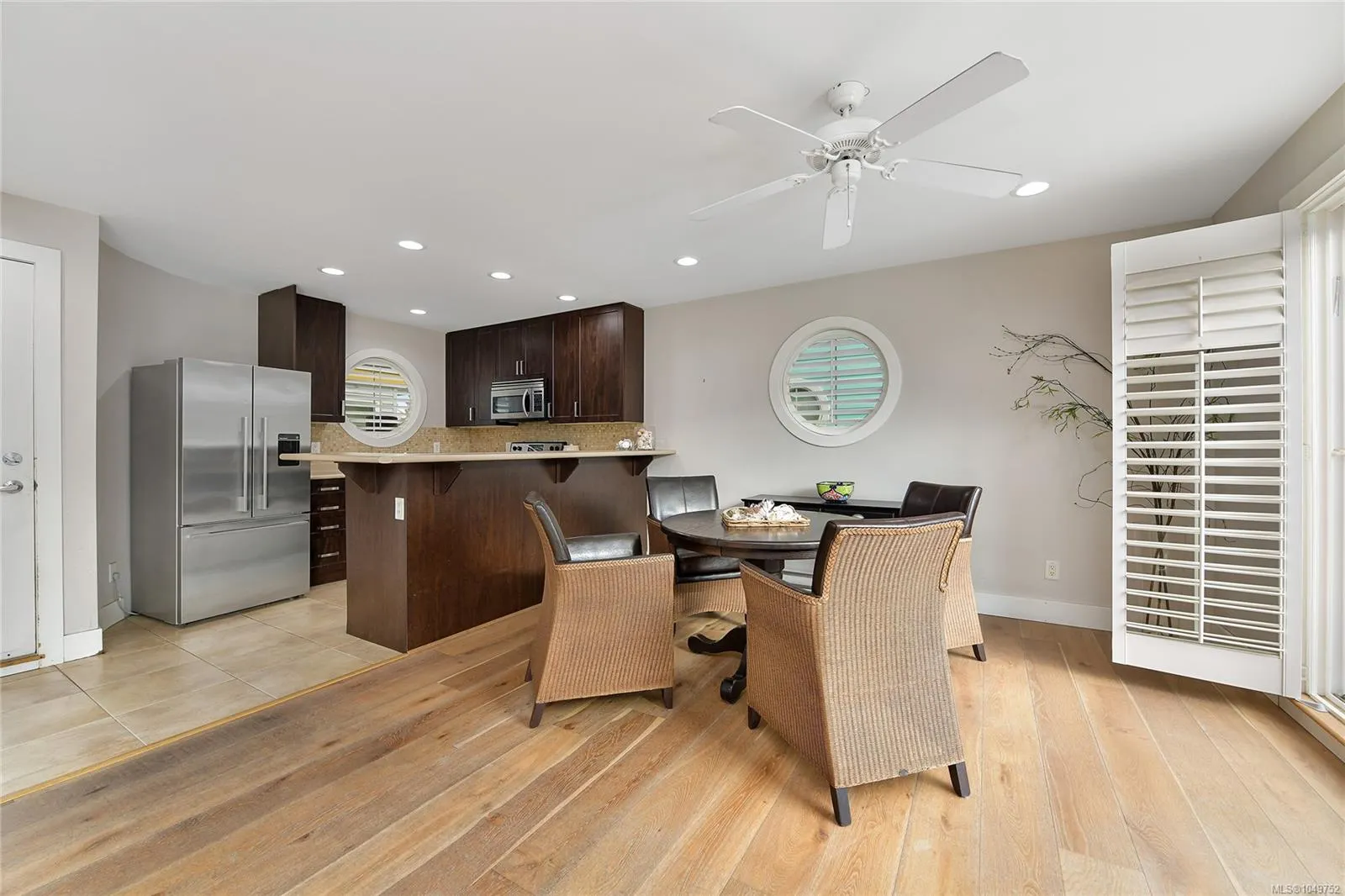 445 HEAD St