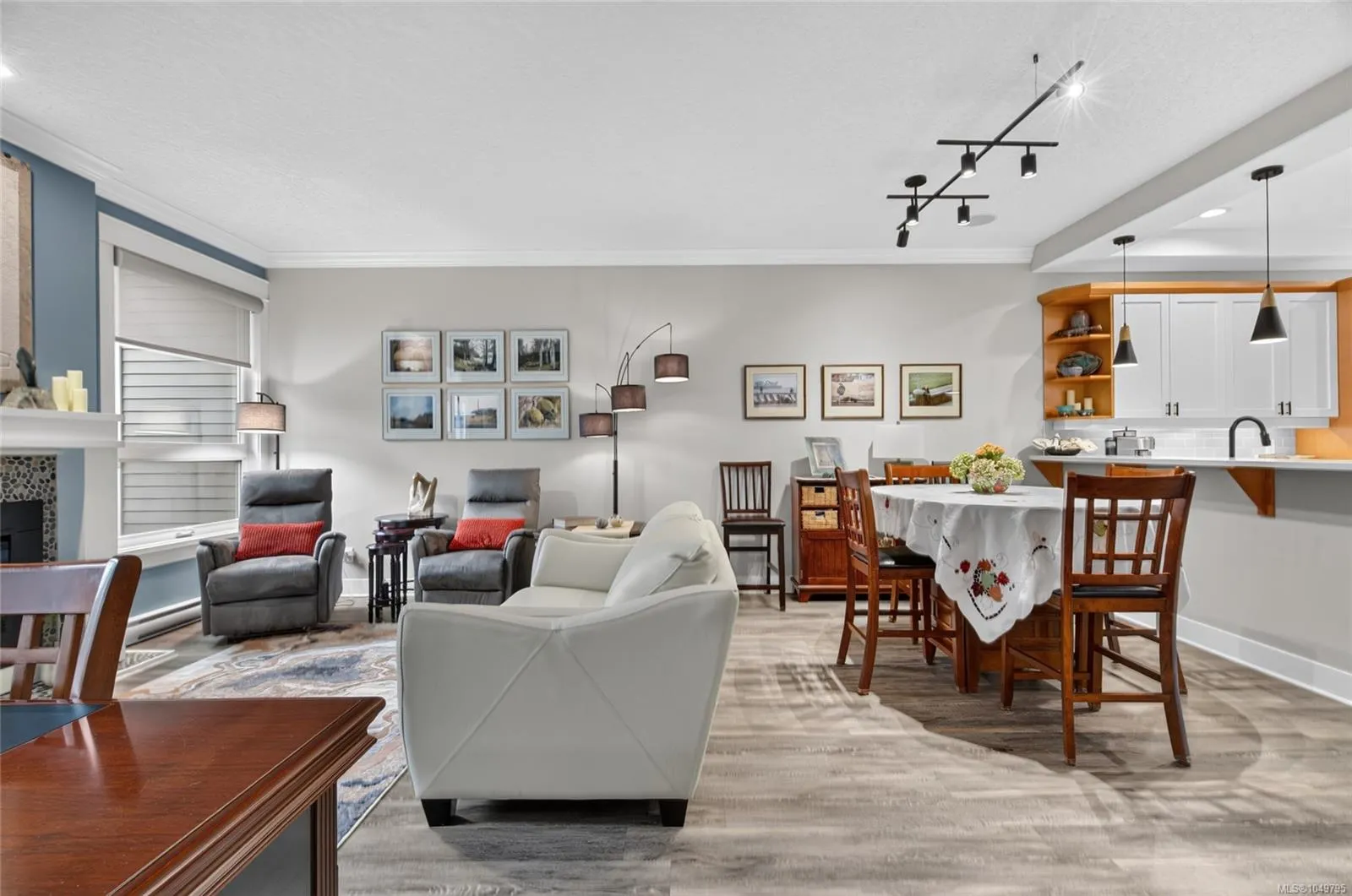 7250 West Saanich Rd