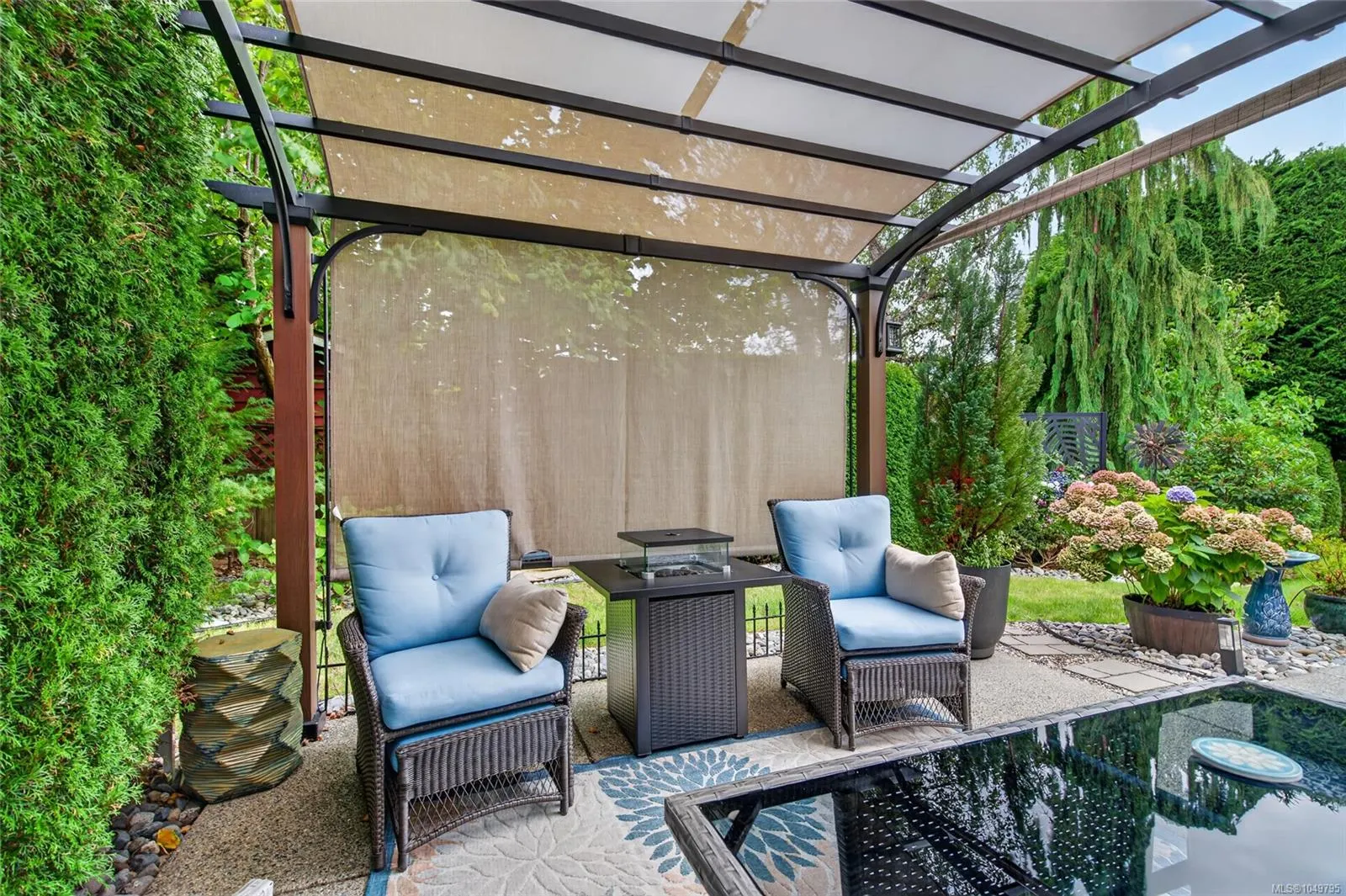7250 West Saanich Rd