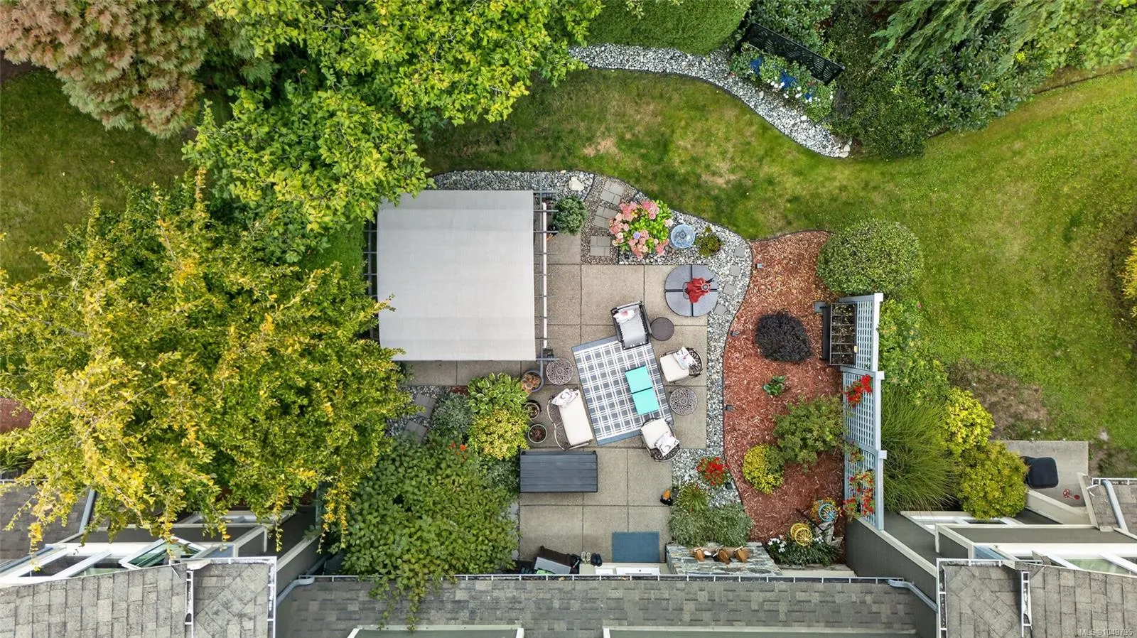 7250 West Saanich Rd
