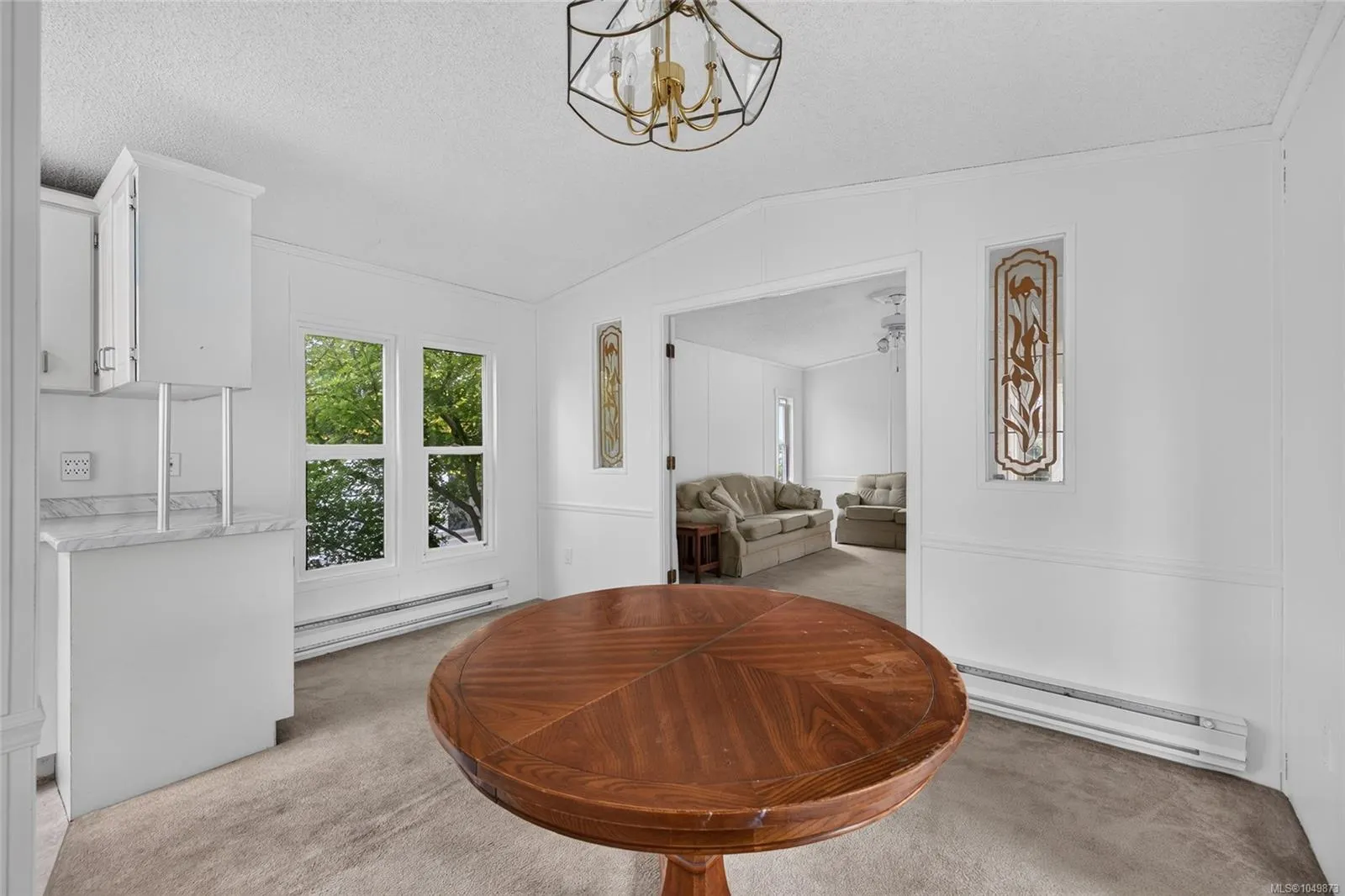 7583 Central Saanich Rd