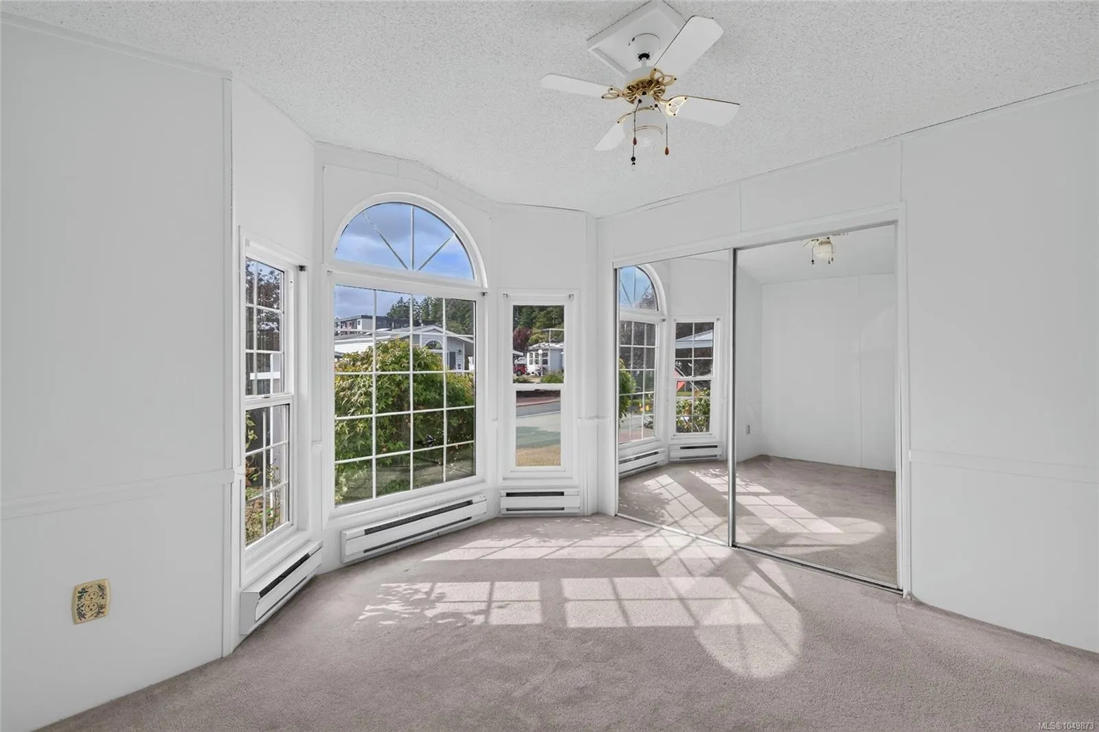 7583 Central Saanich Rd