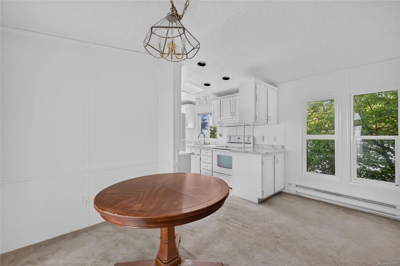7583 Central Saanich Rd