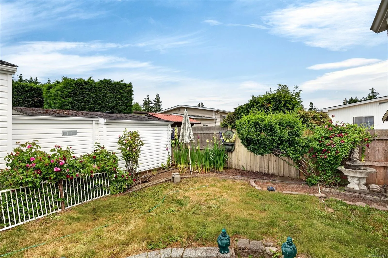 7583 Central Saanich Rd