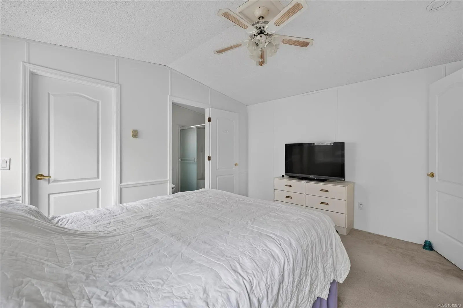 7583 Central Saanich Rd
