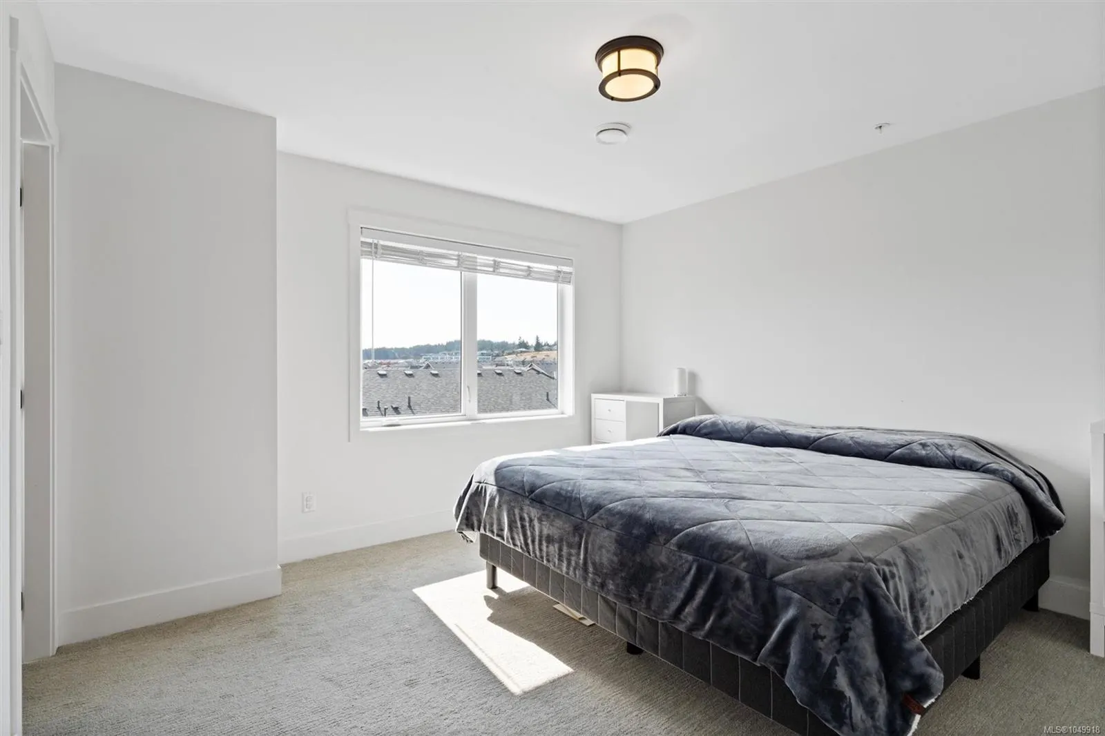 255 Caspian Dr