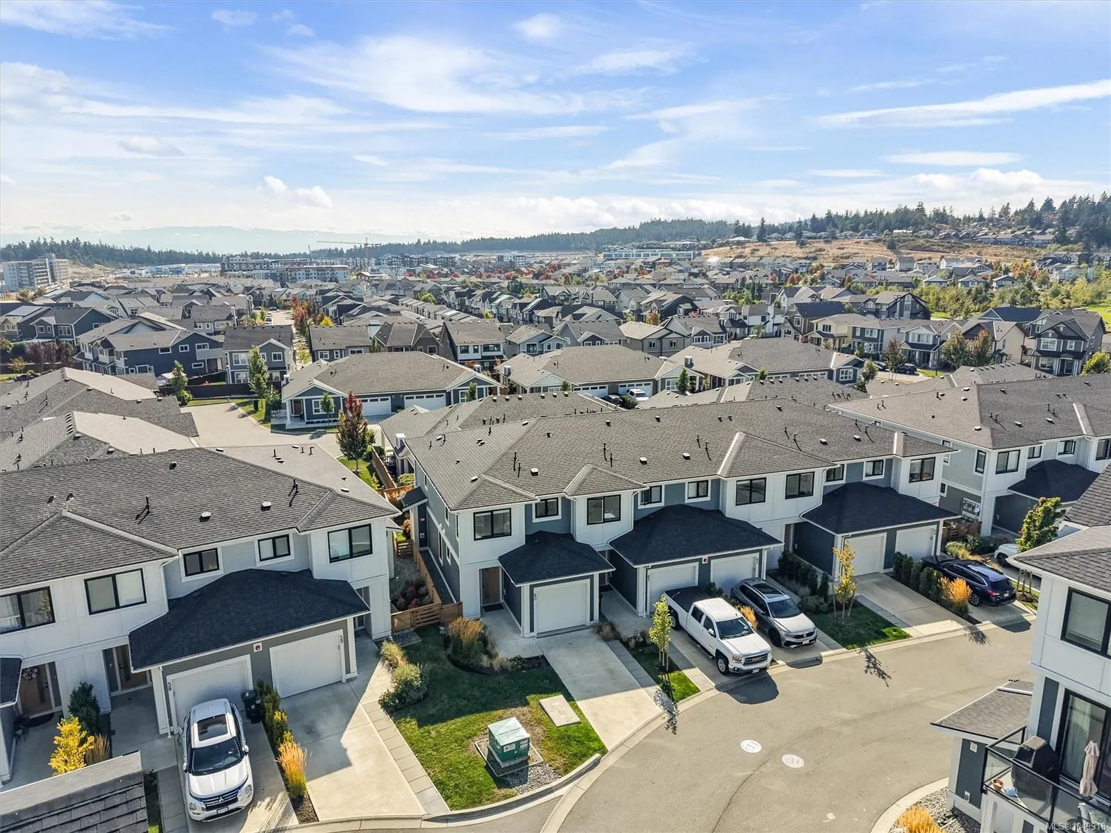 255 Caspian Dr