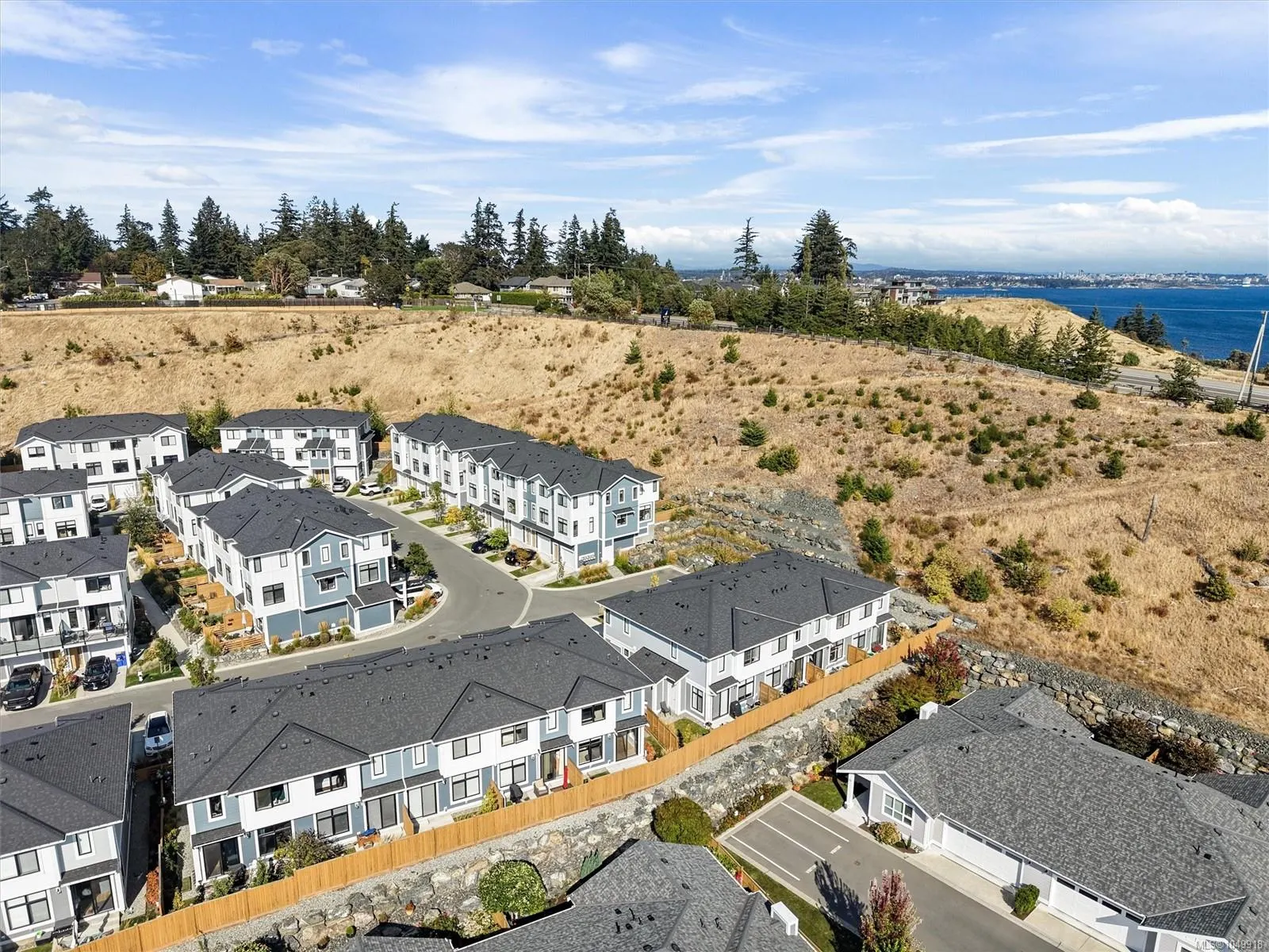 255 Caspian Dr