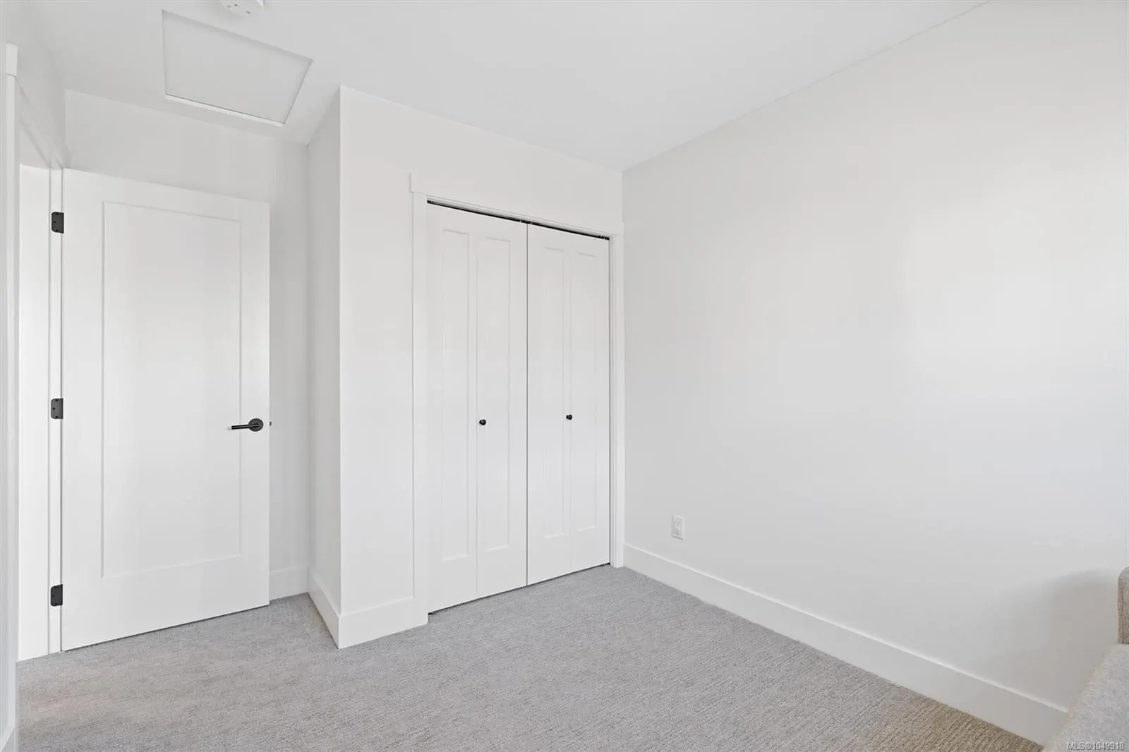 255 Caspian Dr