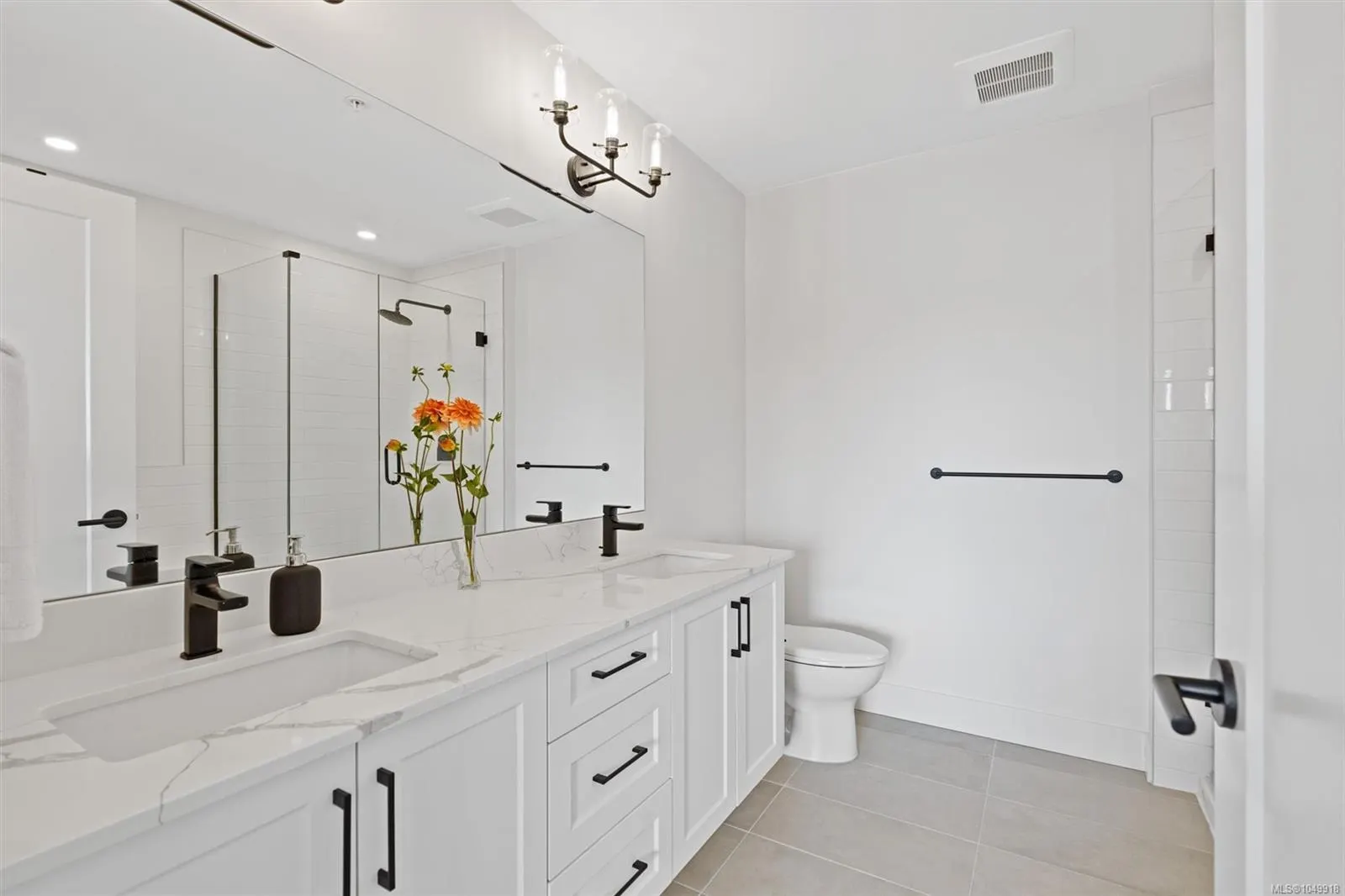 255 Caspian Dr