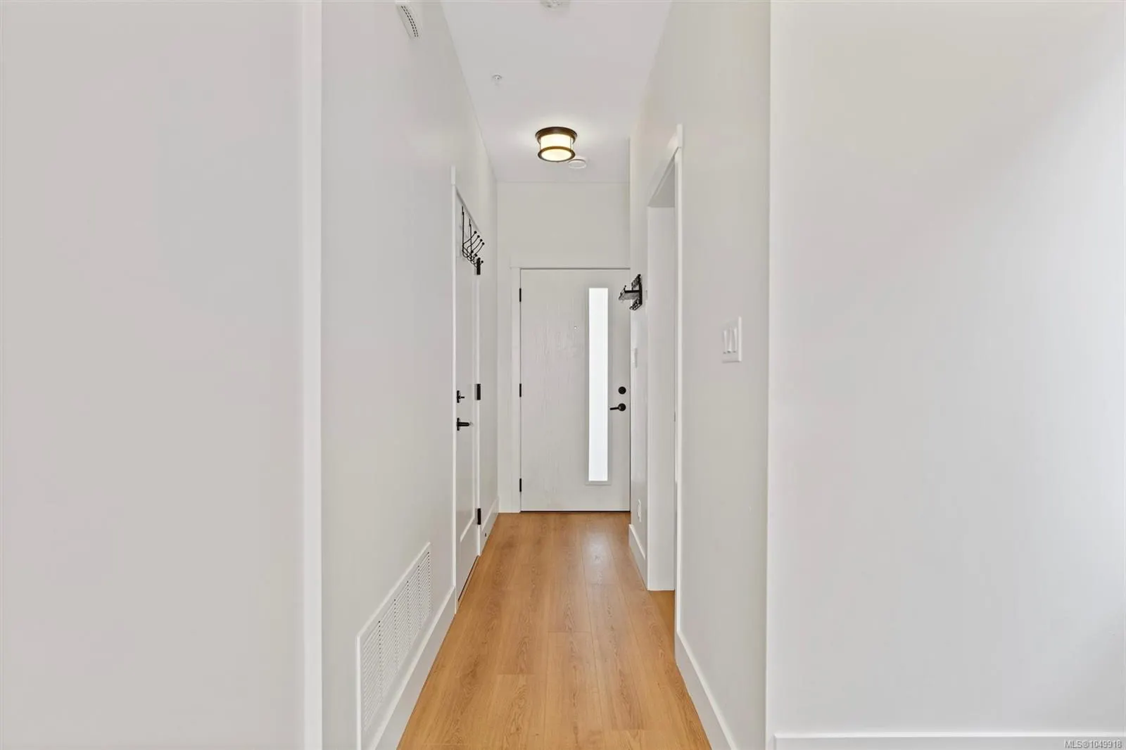 255 Caspian Dr