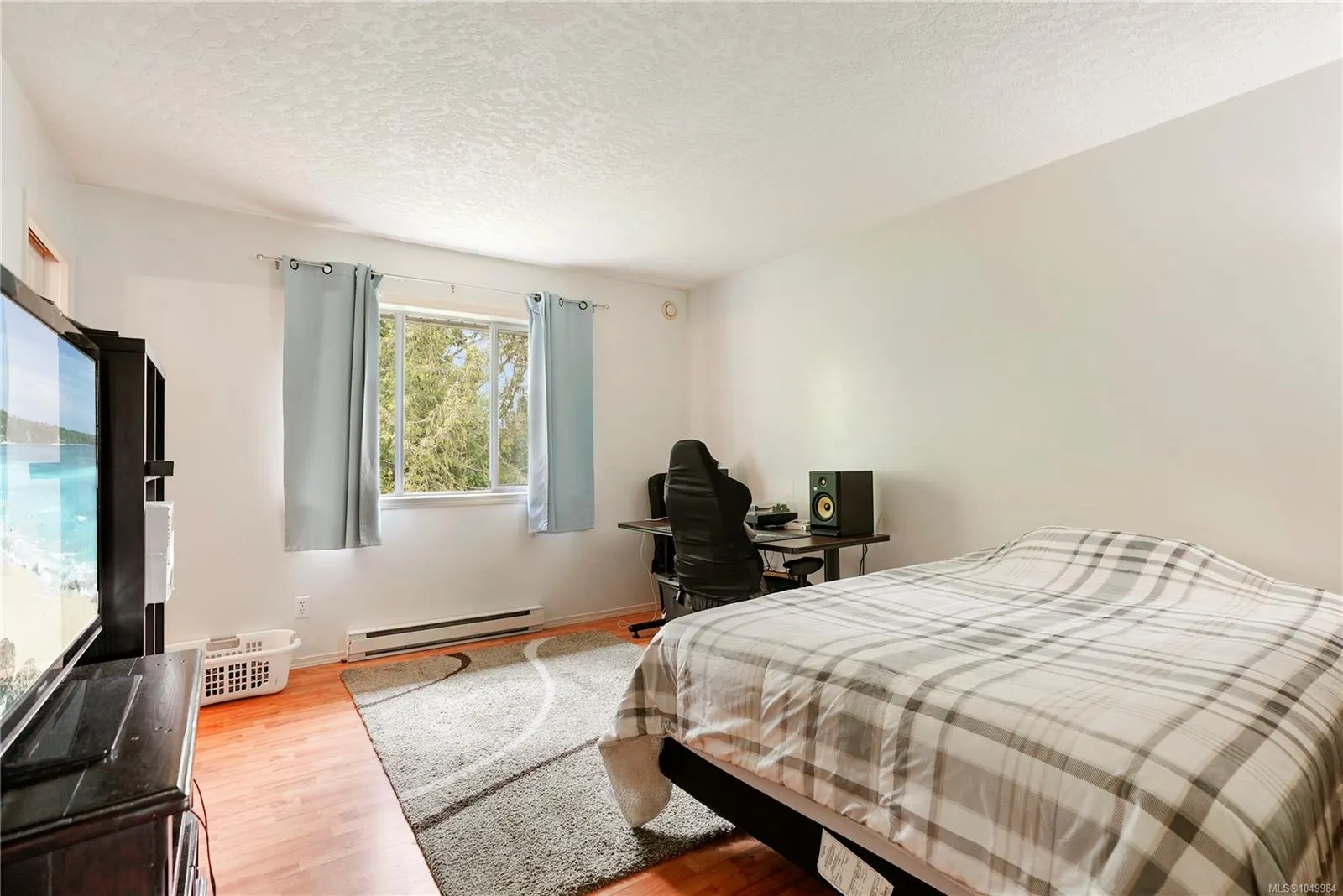 877 Admirals Rd