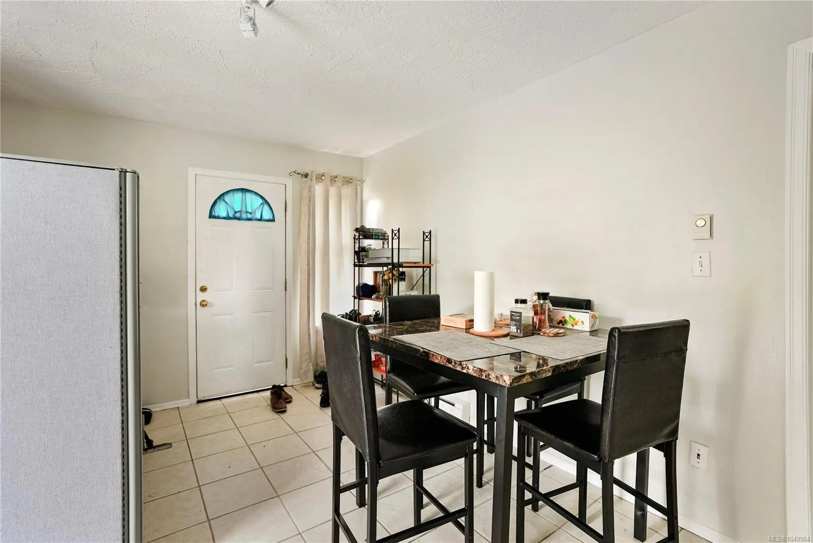 877 Admirals Rd