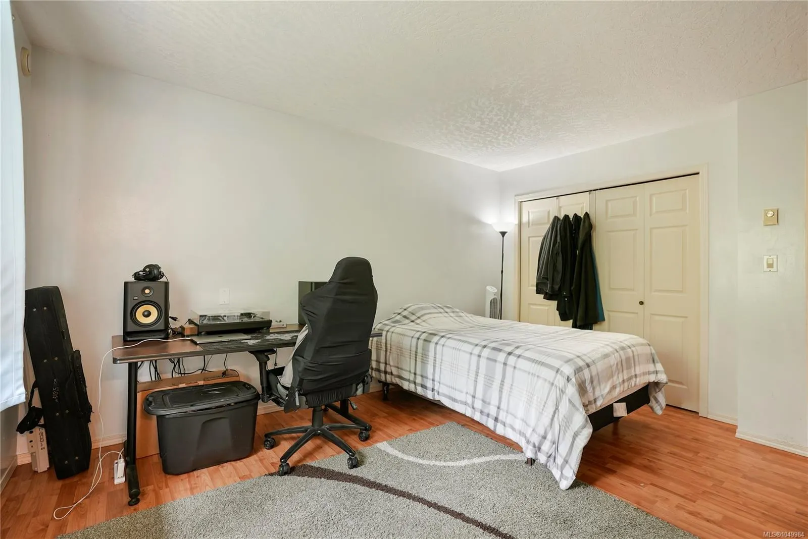 877 Admirals Rd