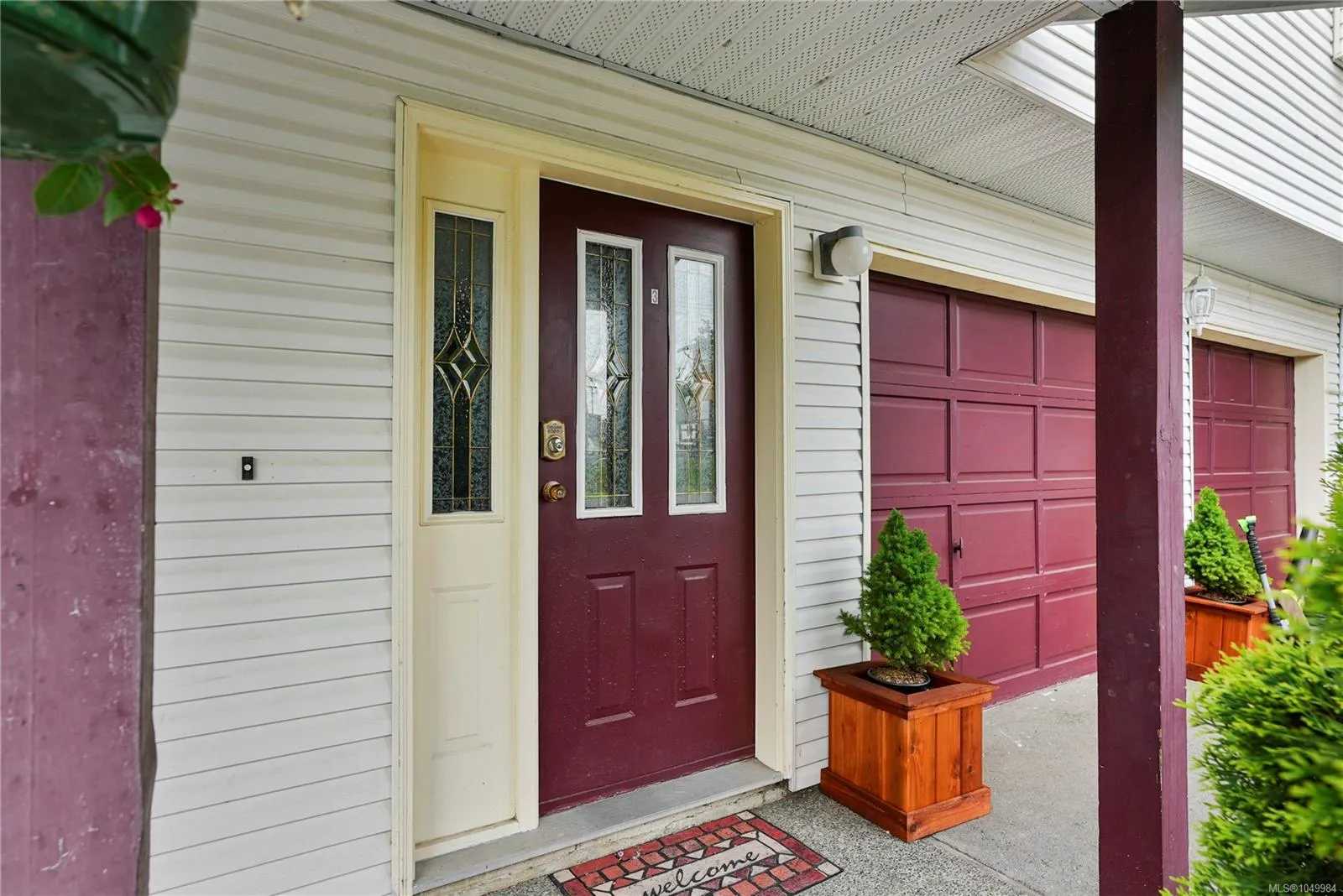 877 Admirals Rd
