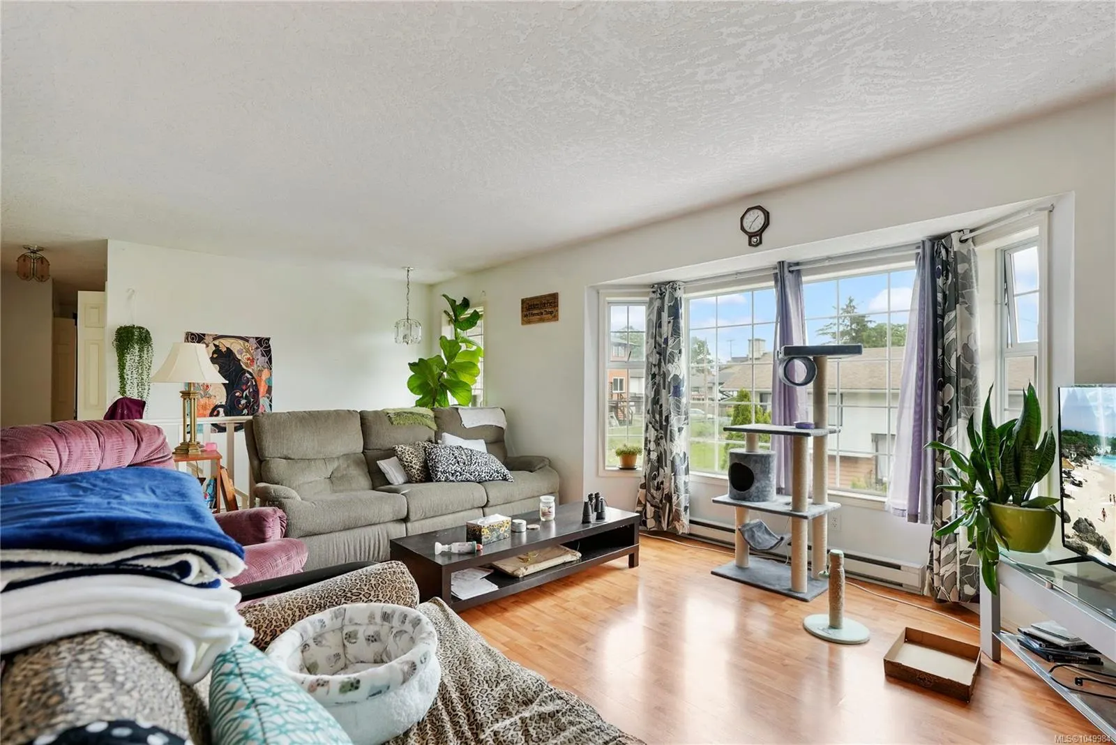 877 Admirals Rd