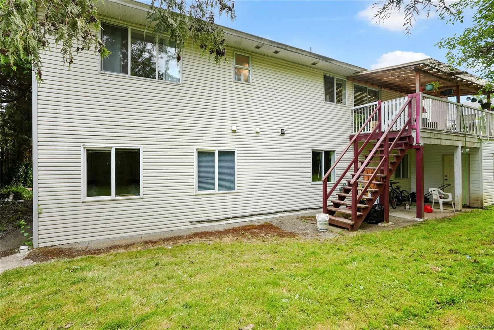 877 Admirals Rd