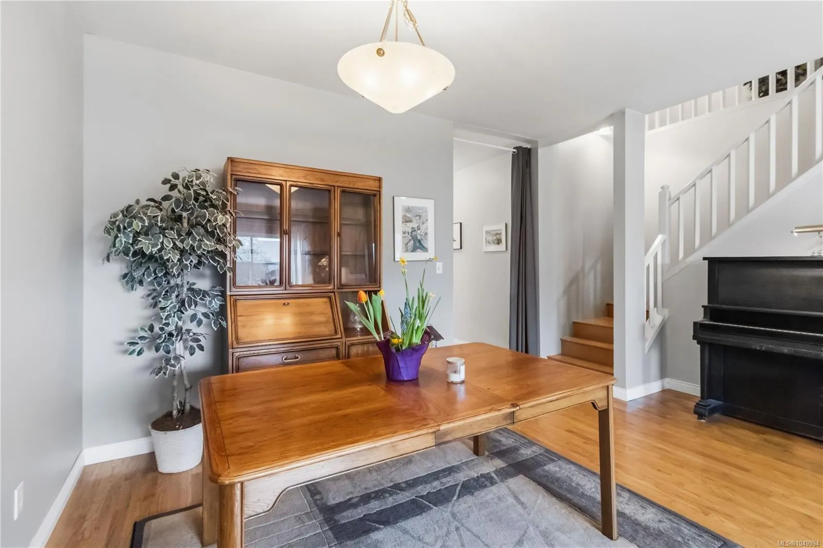 3633 Cedar Hill Rd