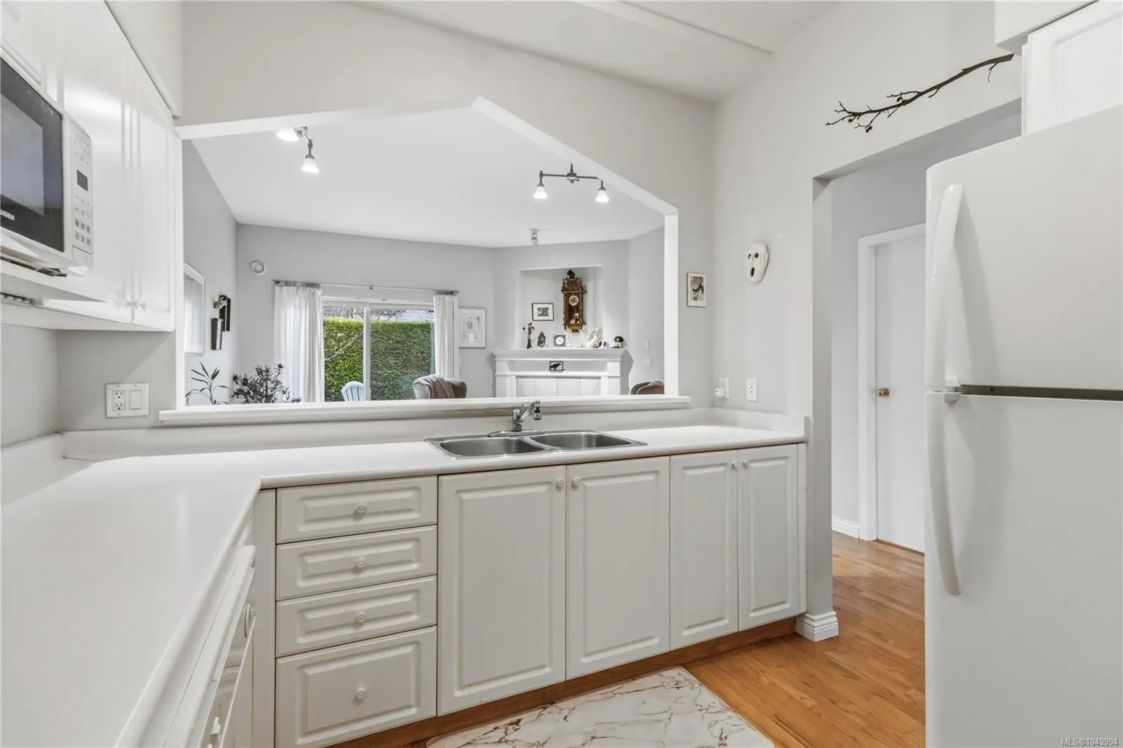 3633 Cedar Hill Rd