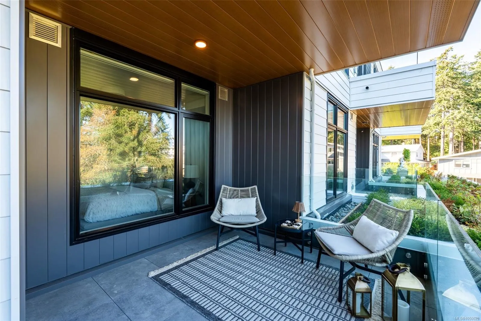 5229 Cordova Bay Rd
