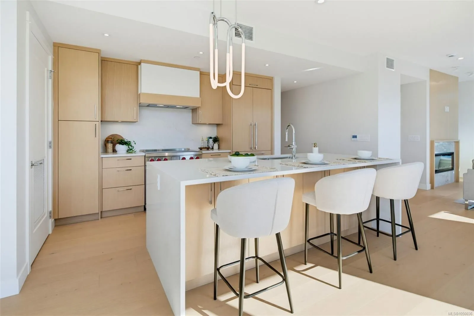 5229 Cordova Bay Rd