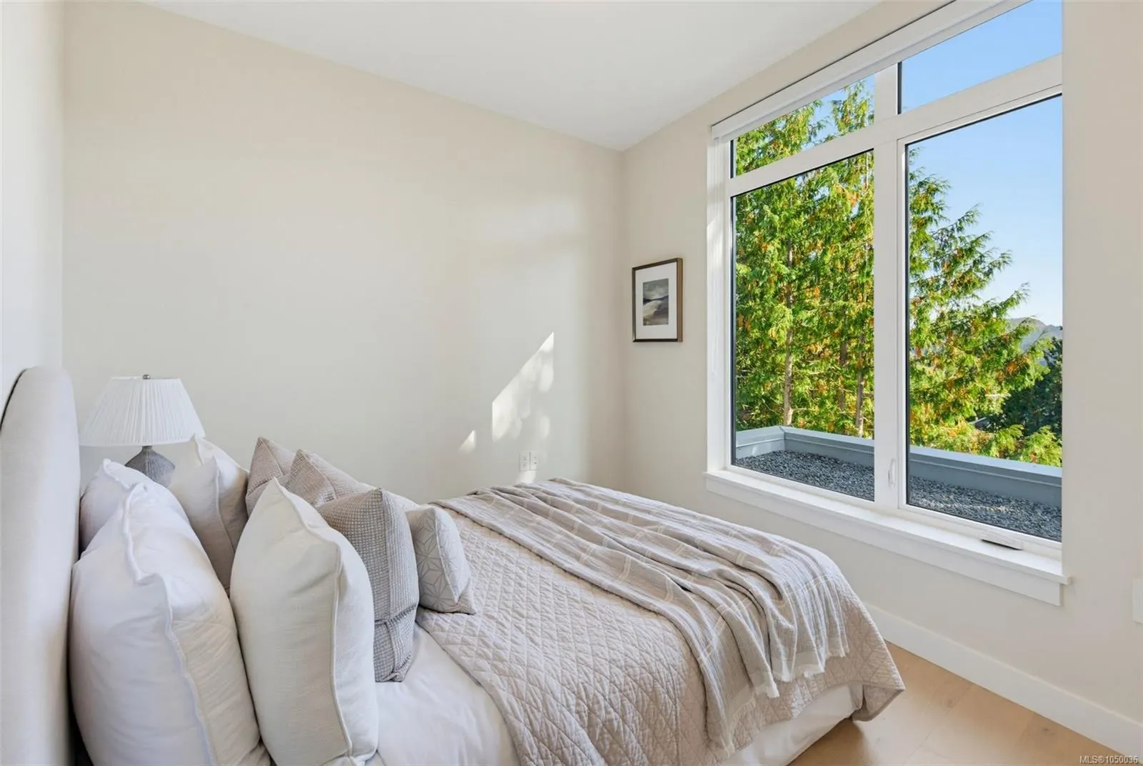 5229 Cordova Bay Rd