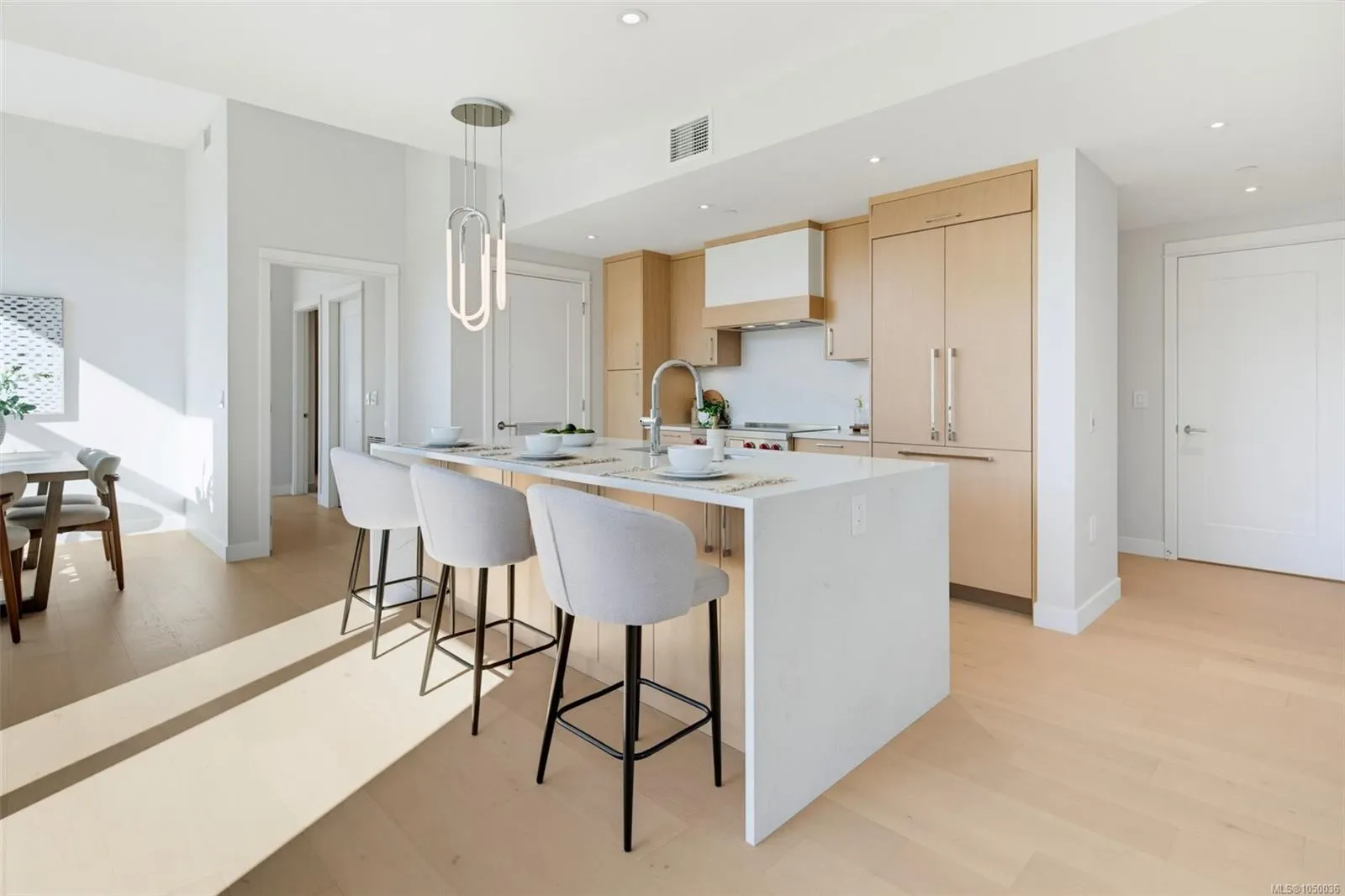 5229 Cordova Bay Rd