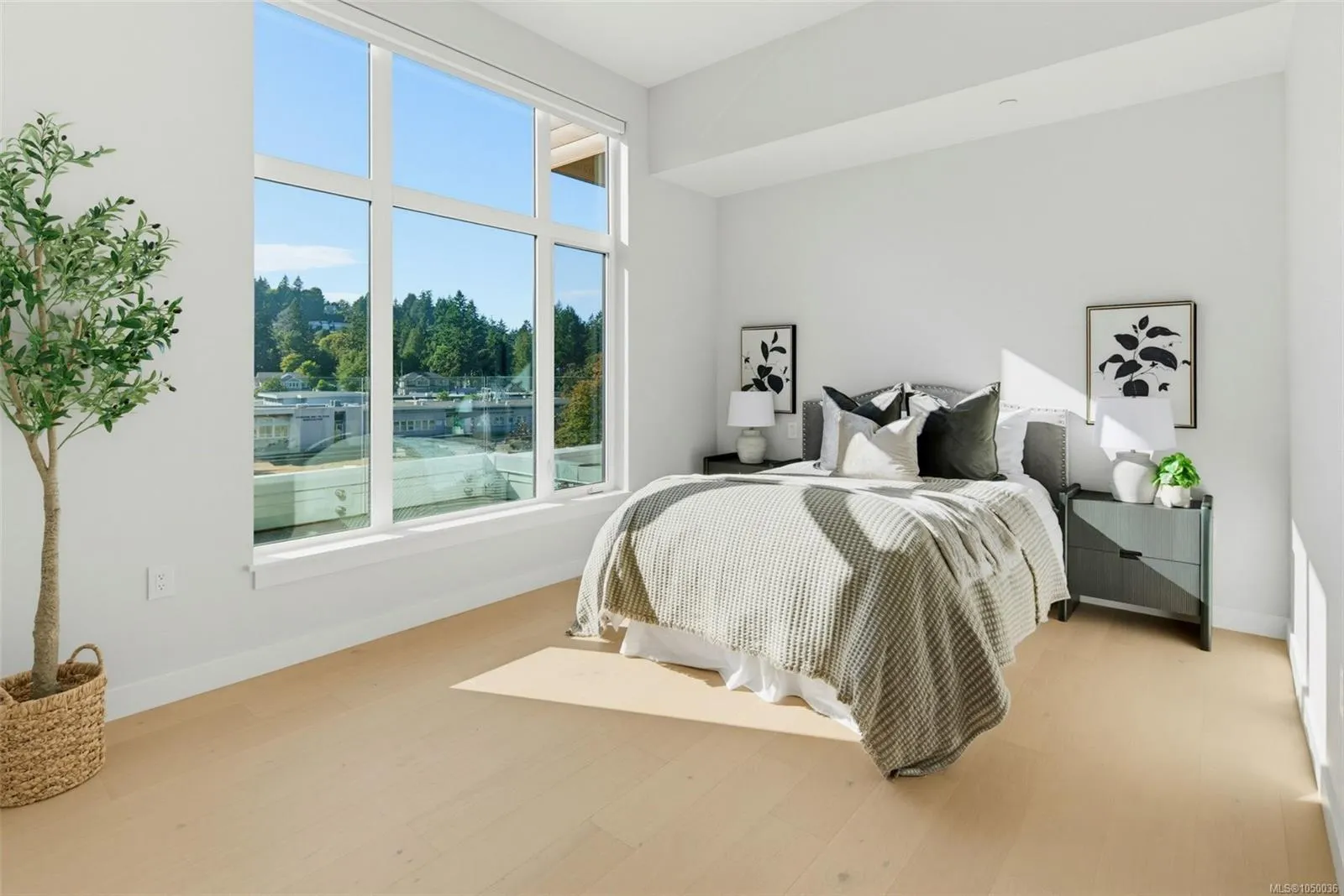 5229 Cordova Bay Rd