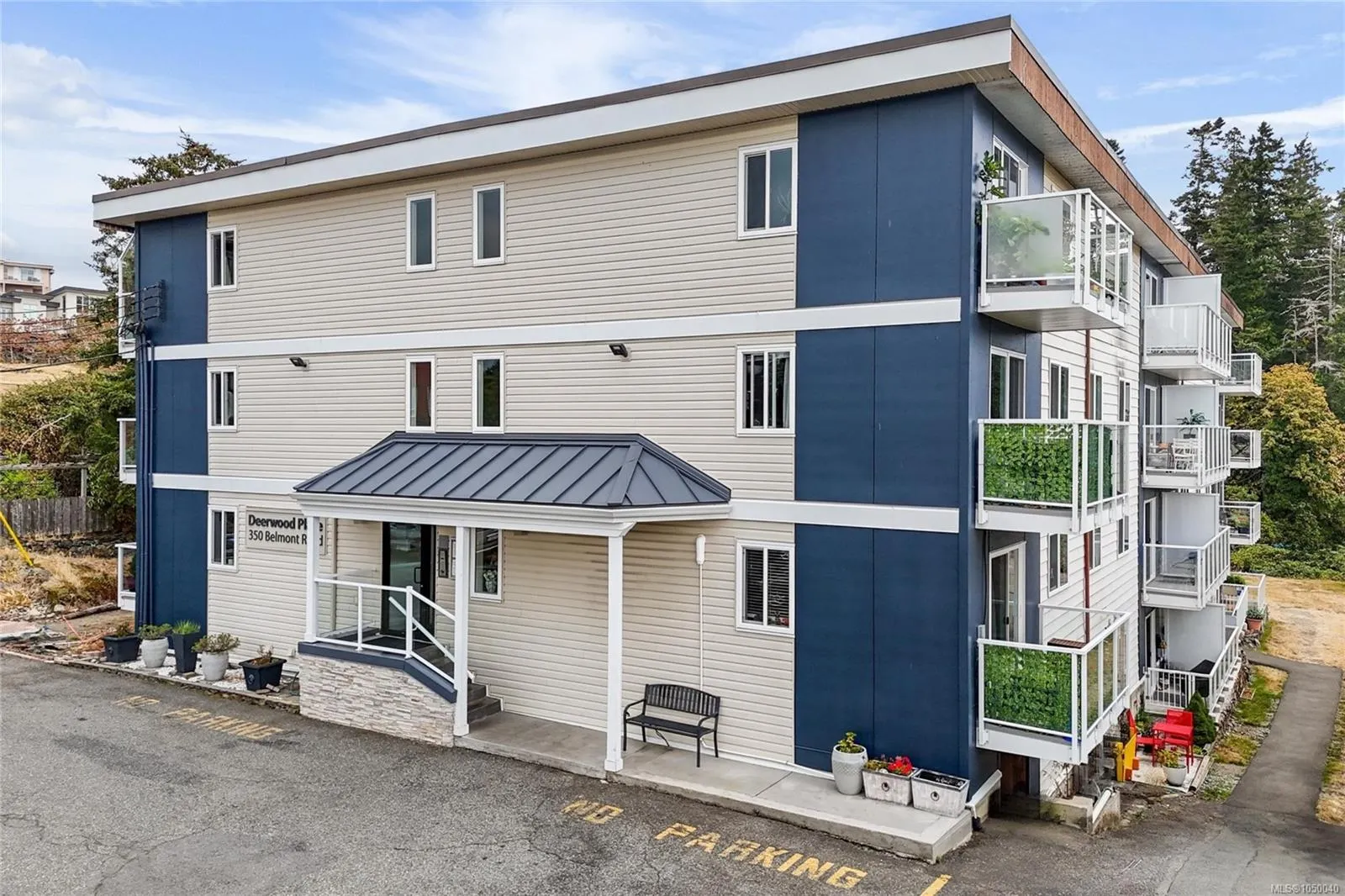 350 Belmont Rd