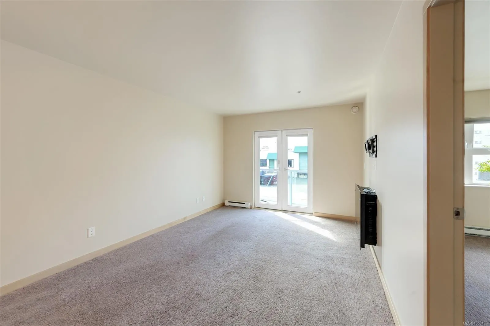 787 Tyee Rd