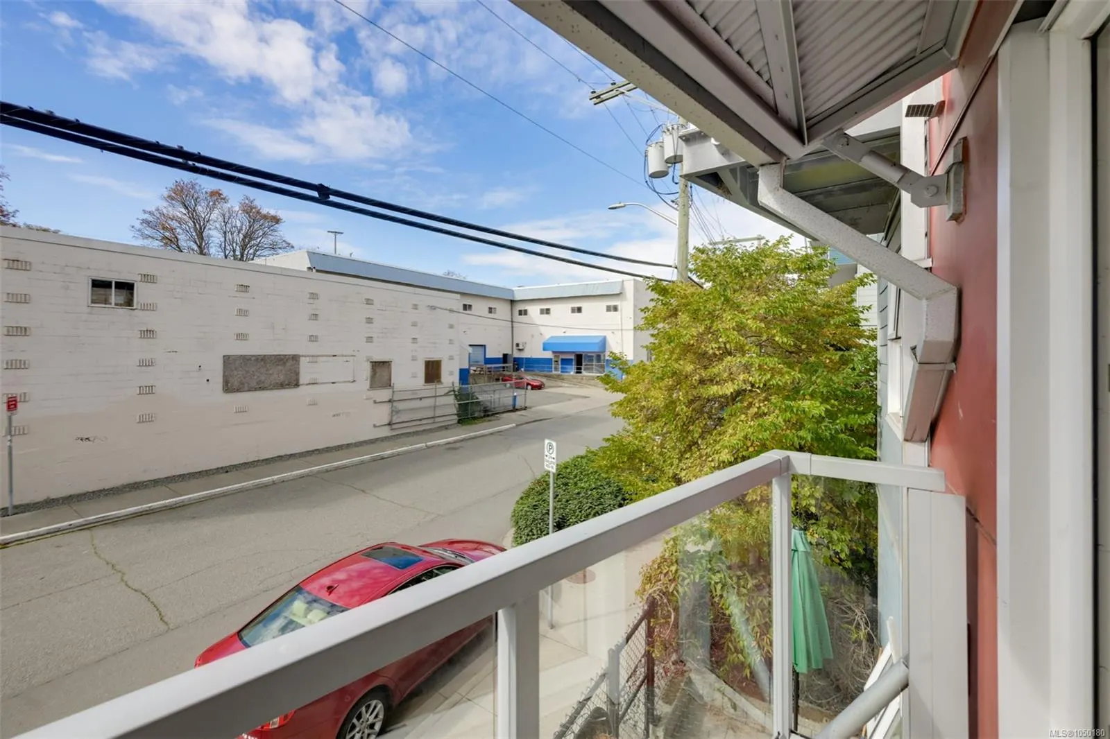 787 Tyee Rd