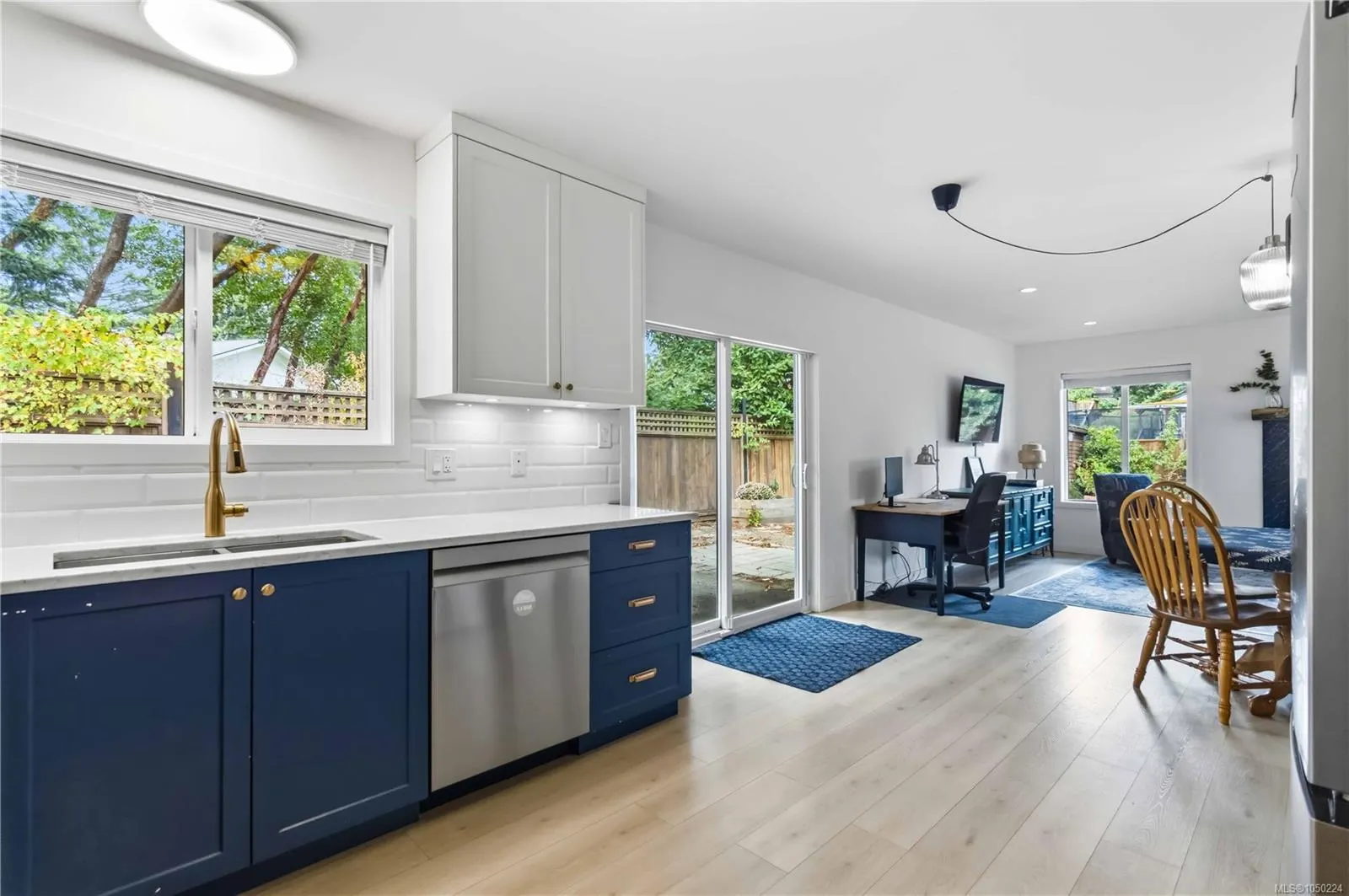 2319 Sooke Rd