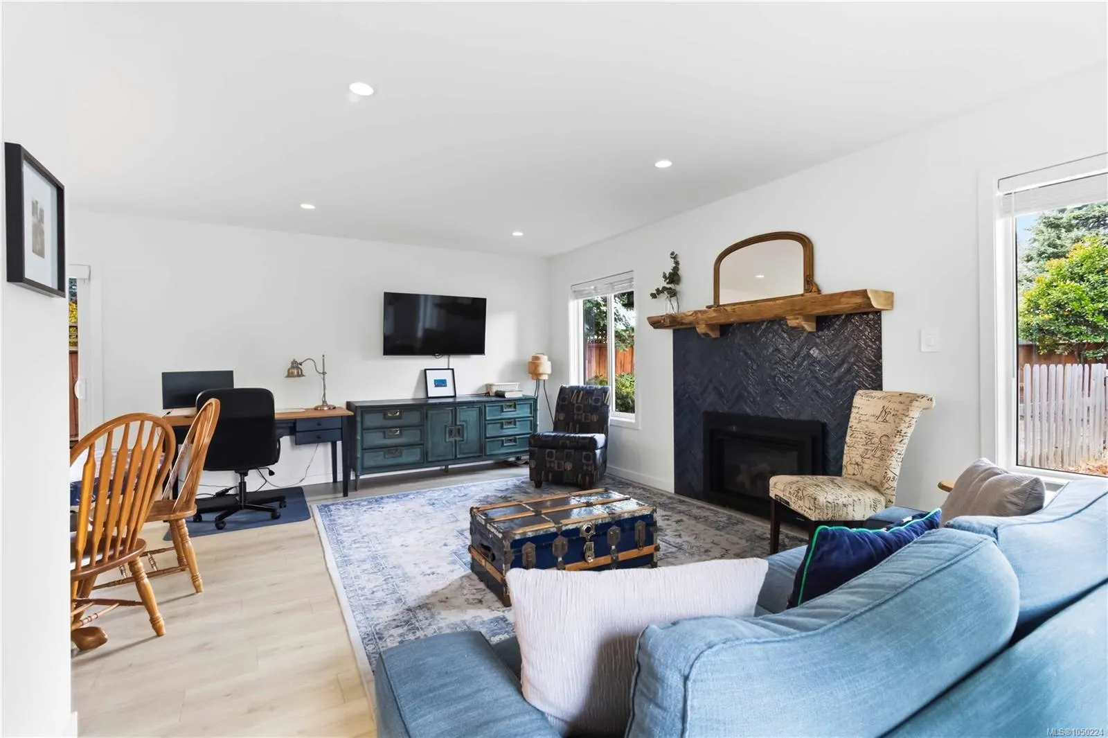 2319 Sooke Rd
