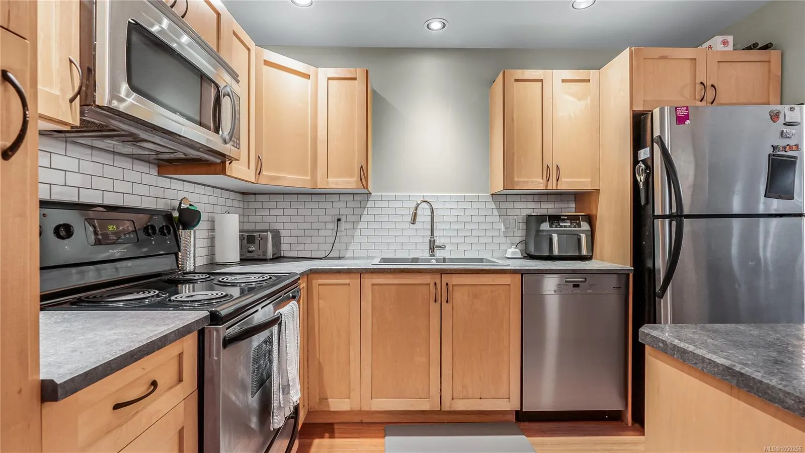 724 LARKHALL Rd