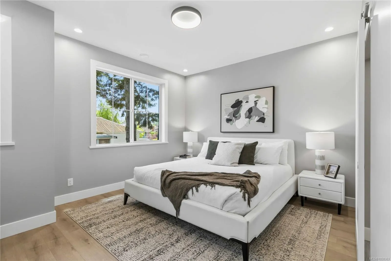 2312 Orchard Ave