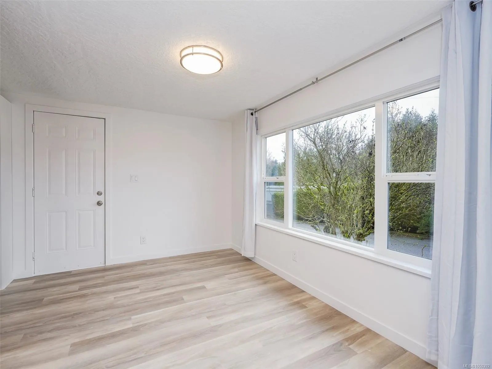 2587 Selwyn Rd