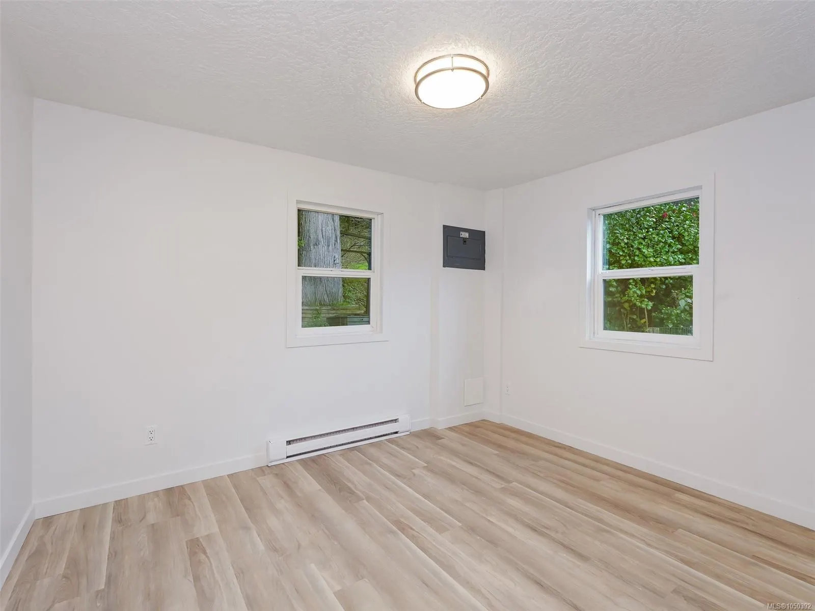 2587 Selwyn Rd